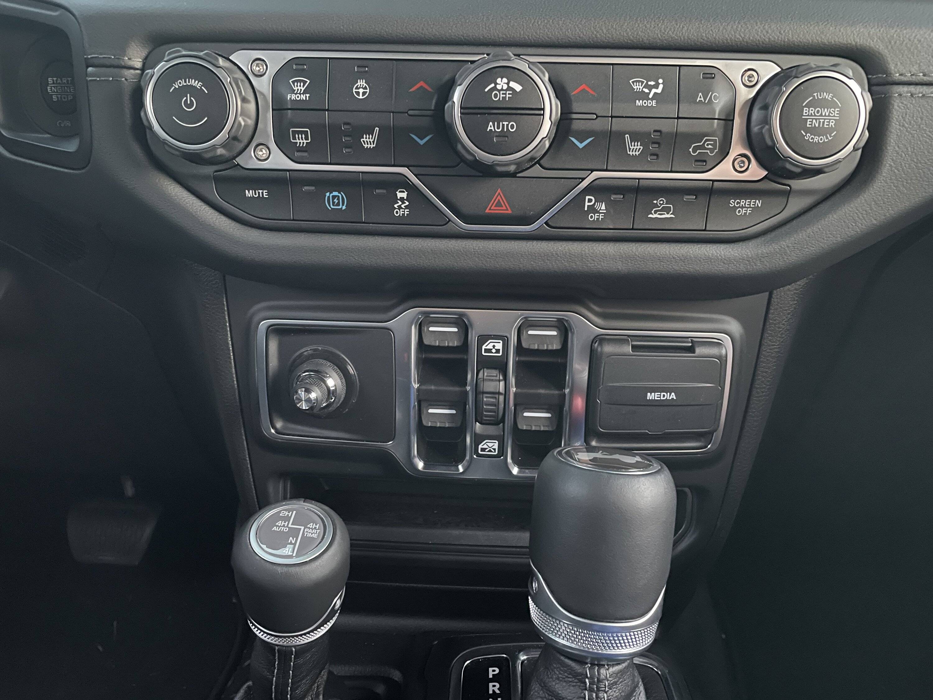 Jeep Wrangler JL Adding an Aftermarket Amp(s) tempImagejtXVCB