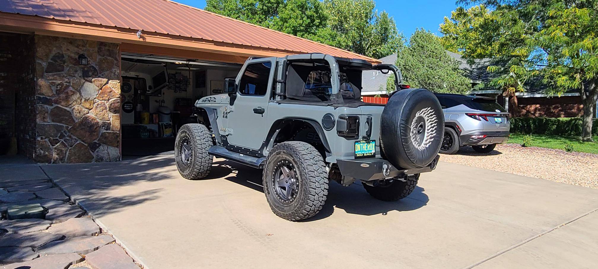 Jeep Wrangler JL 2 door vs 4 door debate solved 20231007_152037