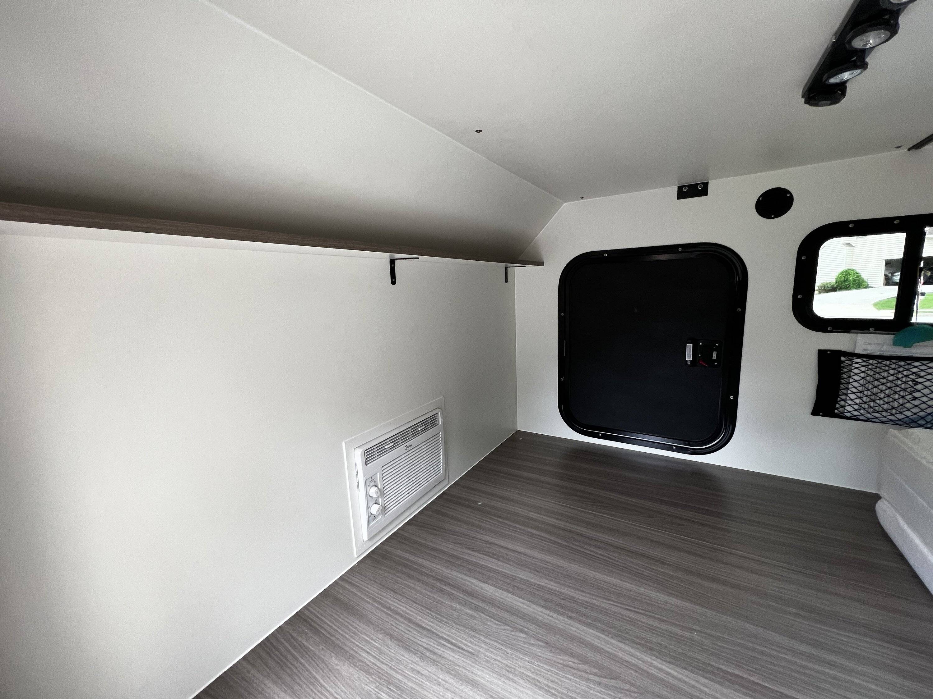 Jeep Wrangler JL 2021 Tiny Camper with AC IMG_0537