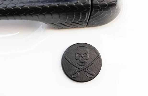Jeep Wrangler JL ? Threedom Custom Design Key Lock Caps? crossbones