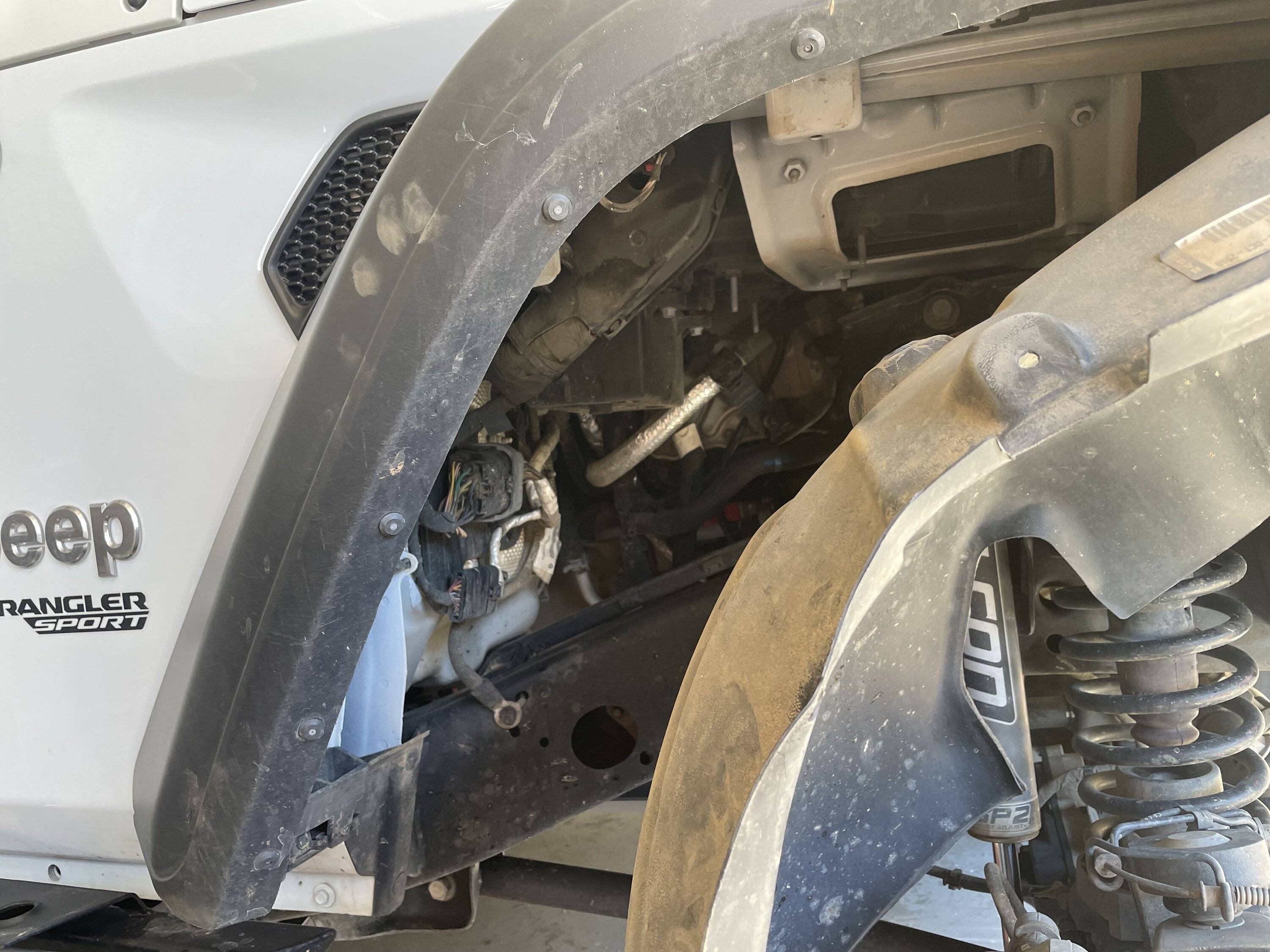 Jeep Wrangler JL Aux Battery Lesson Learned IMG_1351