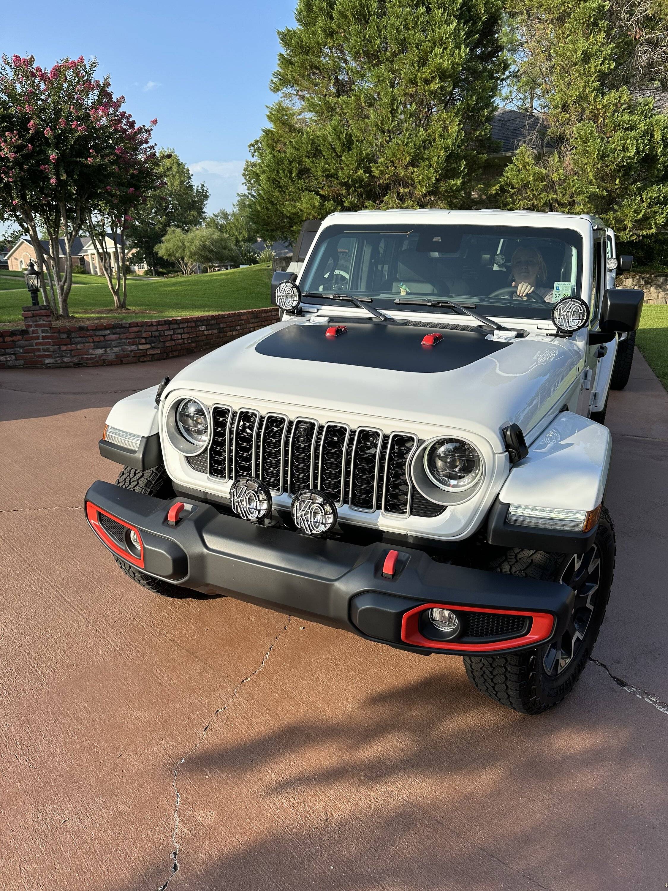 Jeep Wrangler JL 2024 Sahara question. IMG_5910