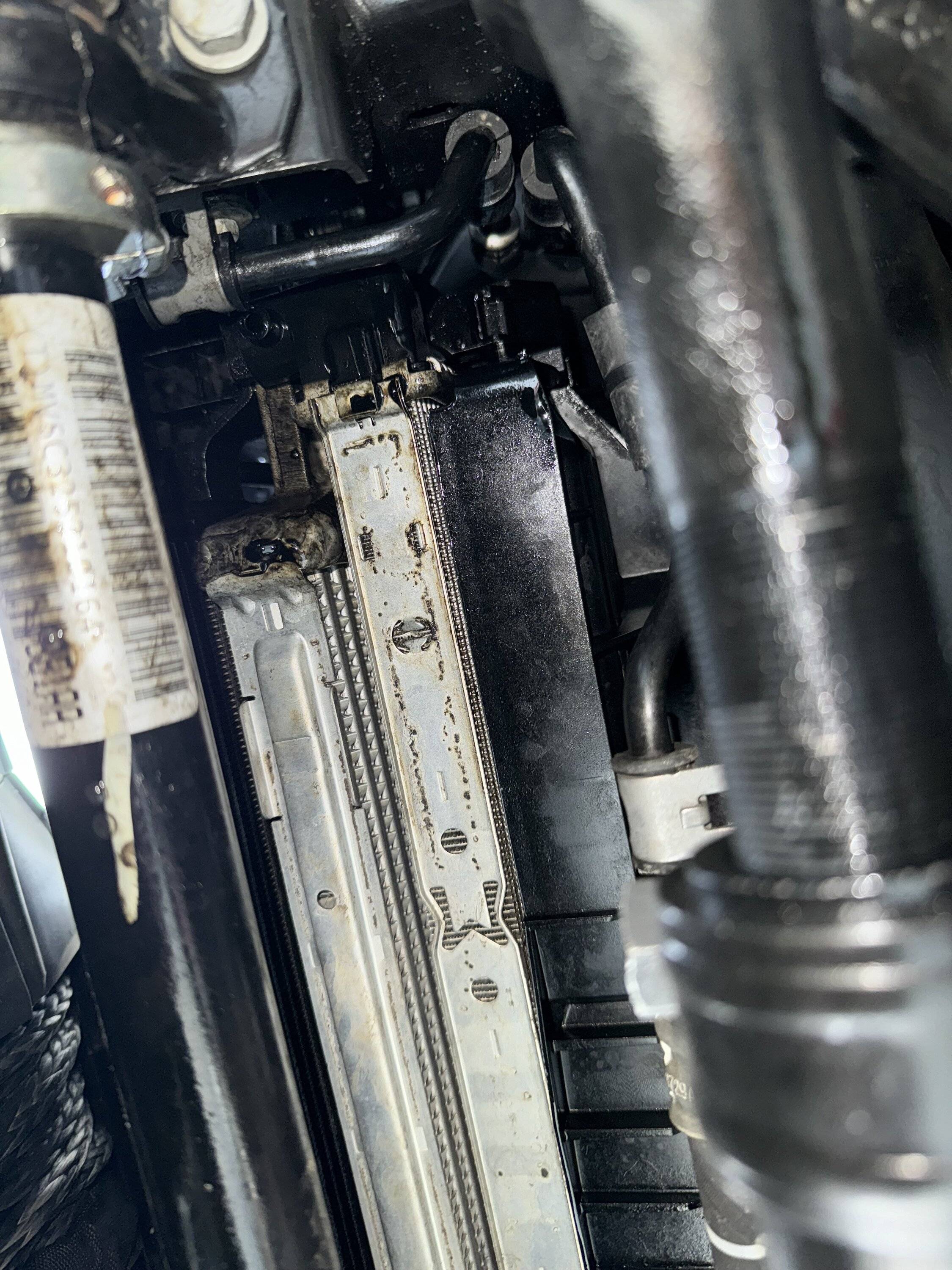 Jeep Wrangler JL Oil leak behind driver headlight IMG_0171