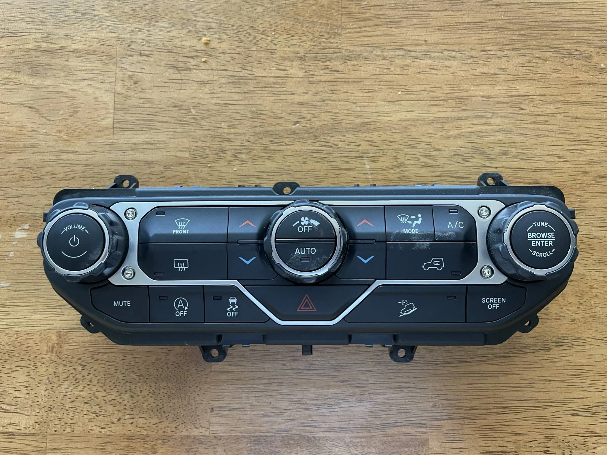 Jeep Wrangler JL Upgrading from the 5" UConnect3 to 7" UConnect4? 616E1C26-C22F-4001-A28A-E6CA4753594F