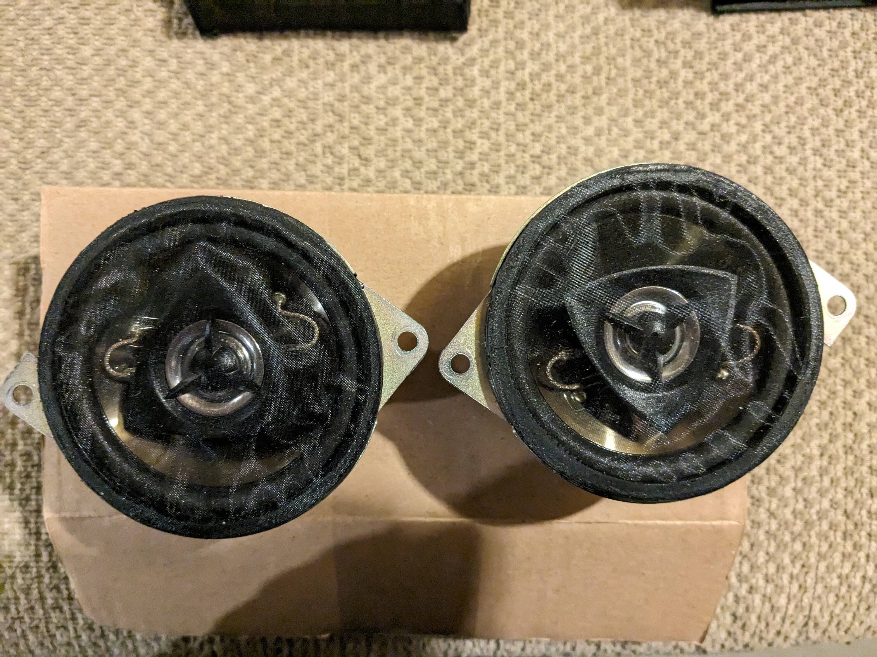 Jeep Wrangler JL Dodge Dart Kicker Speakers PXL_20231014_163717729