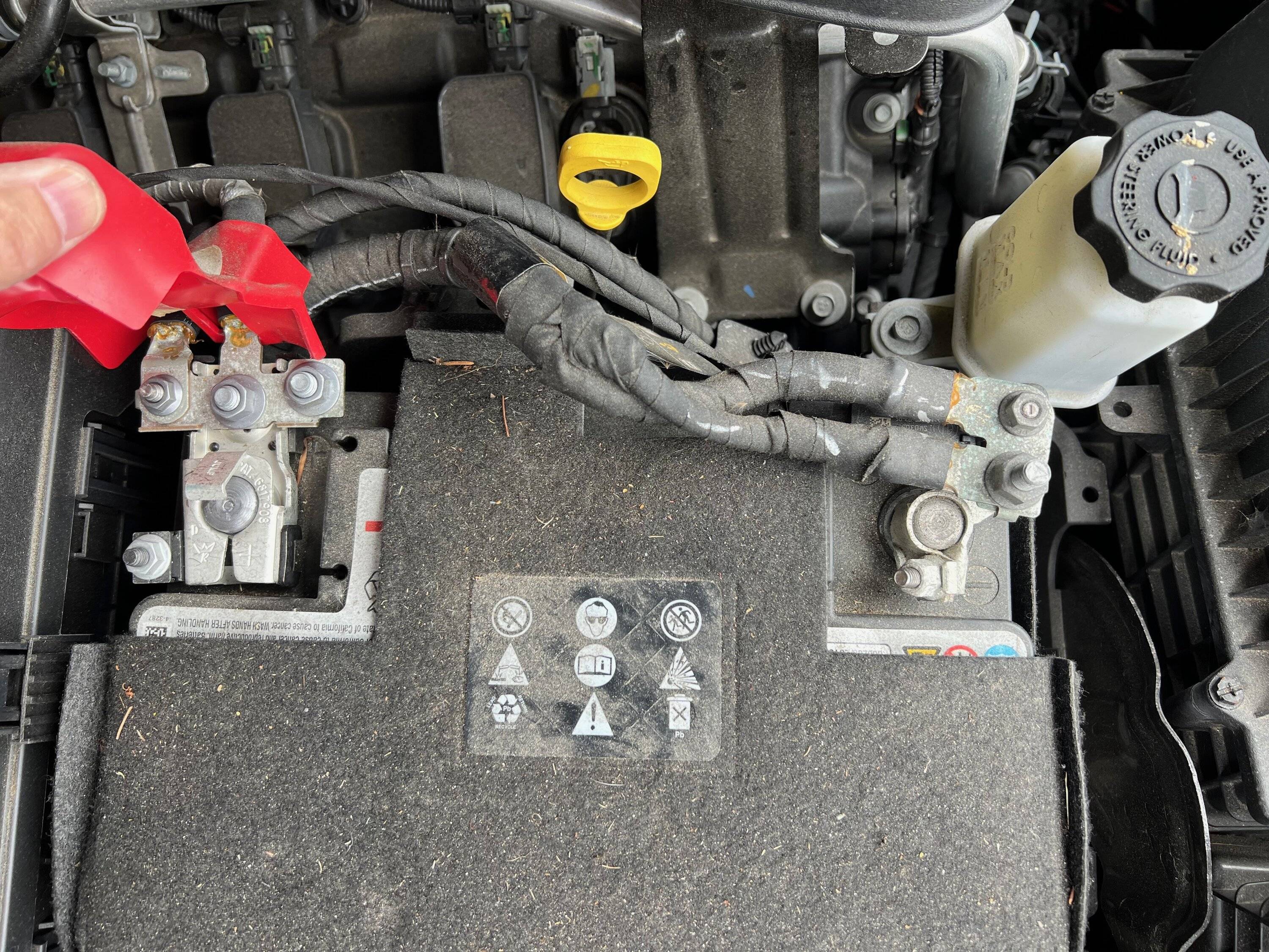 Jeep Wrangler JL Aux. Battery - How do I know Neg. Terminal - Main Battery