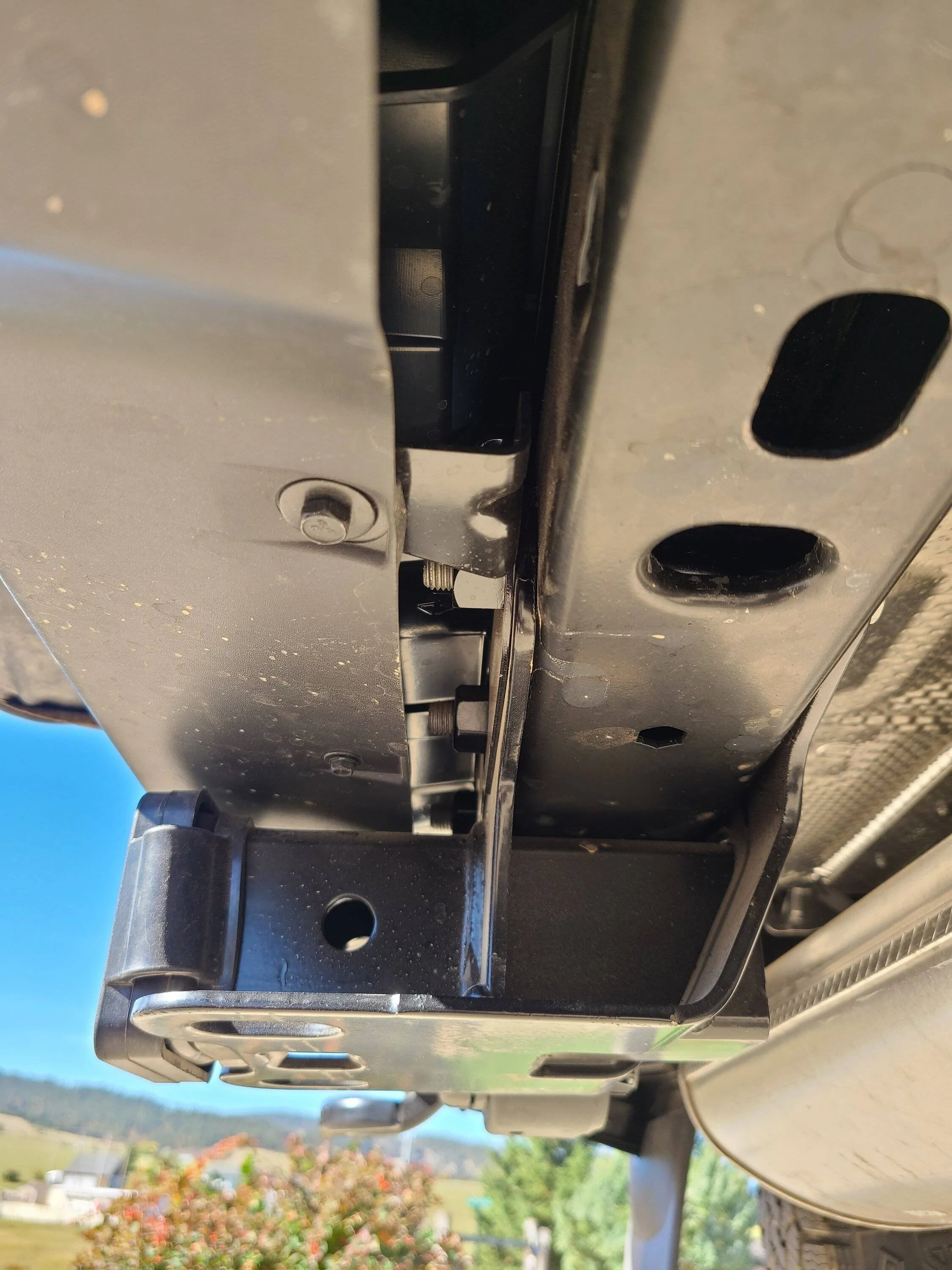 Jeep Wrangler JL Adding Tow Receiver Hitch - 2022 Sahara 20231015_113039