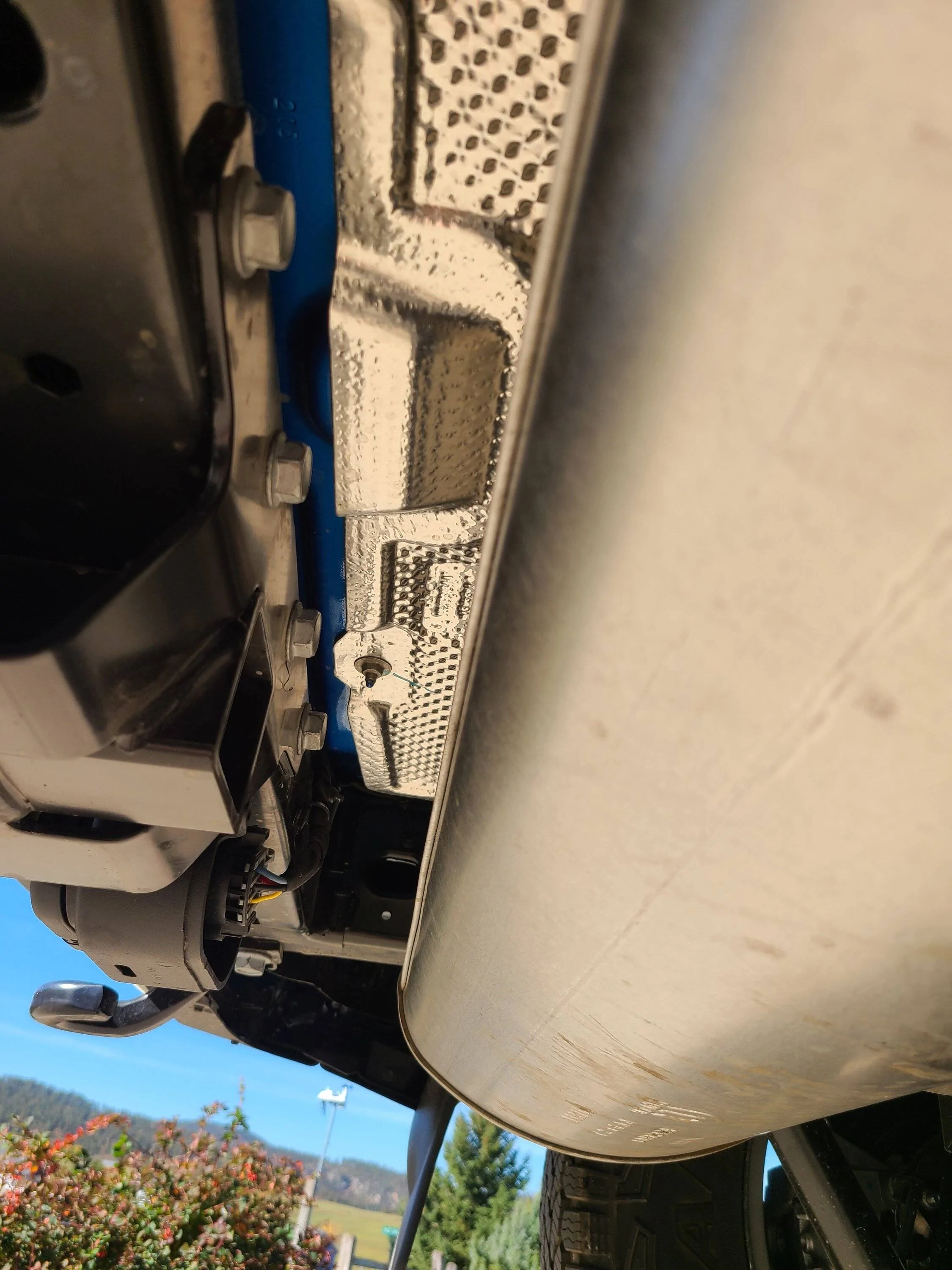 Jeep Wrangler JL Adding Tow Receiver Hitch - 2022 Sahara 20231015_113055