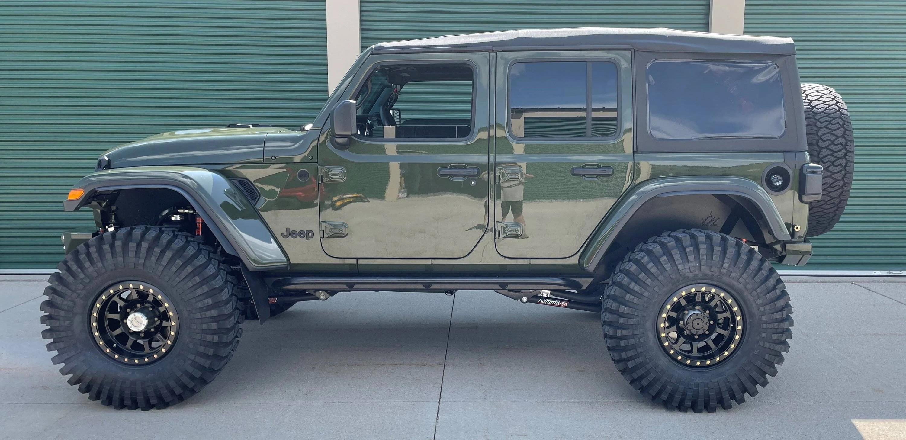 Jeep Wrangler JL 40'S on your JL Jeep sideview 2023