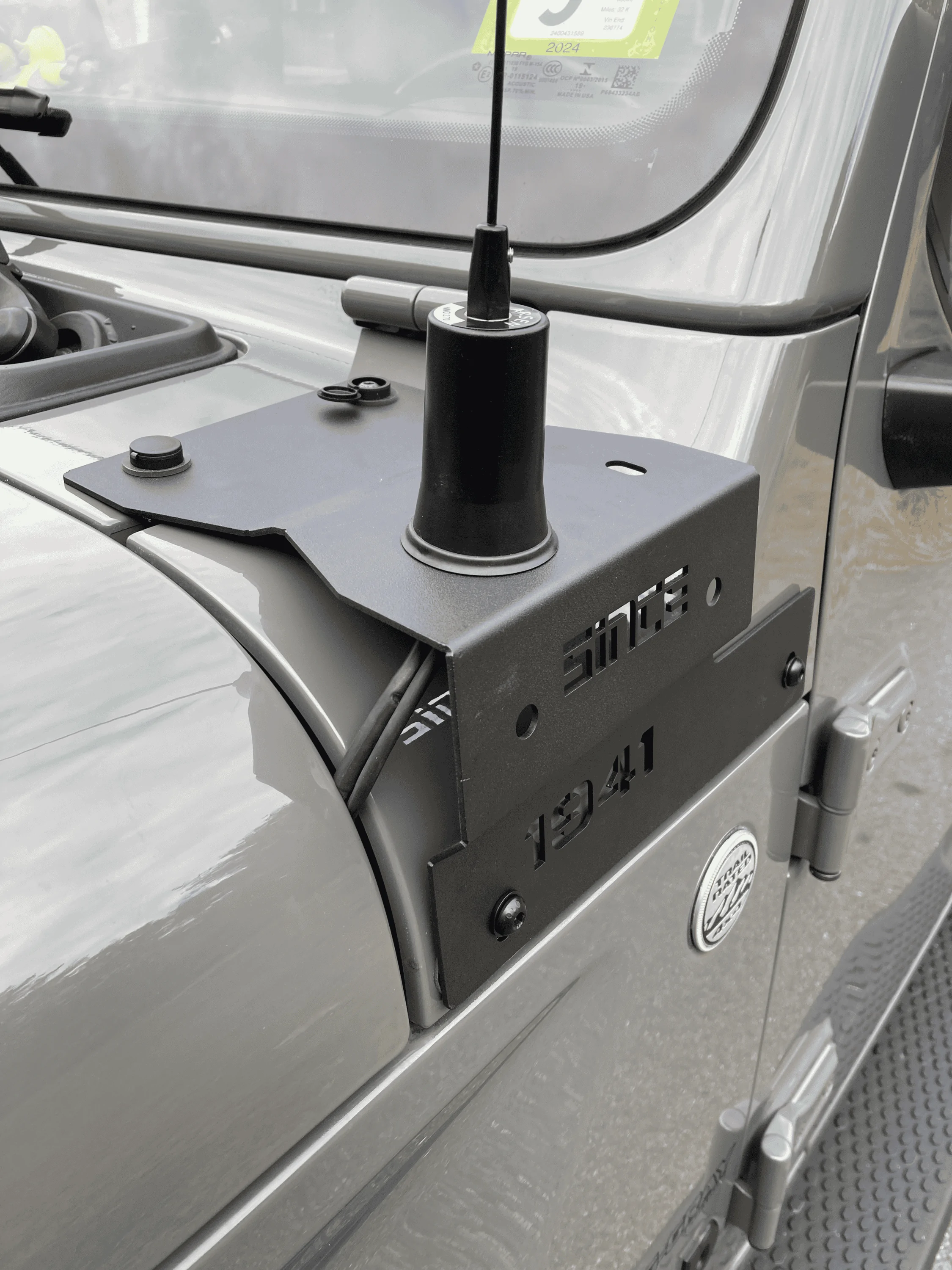 Jeep Wrangler JL Ham radio antenna relocation IMG_3573
