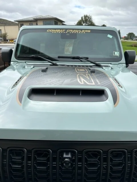 Jeep Wrangler JL Show us your unique hood decals! 2024 nose tatoo