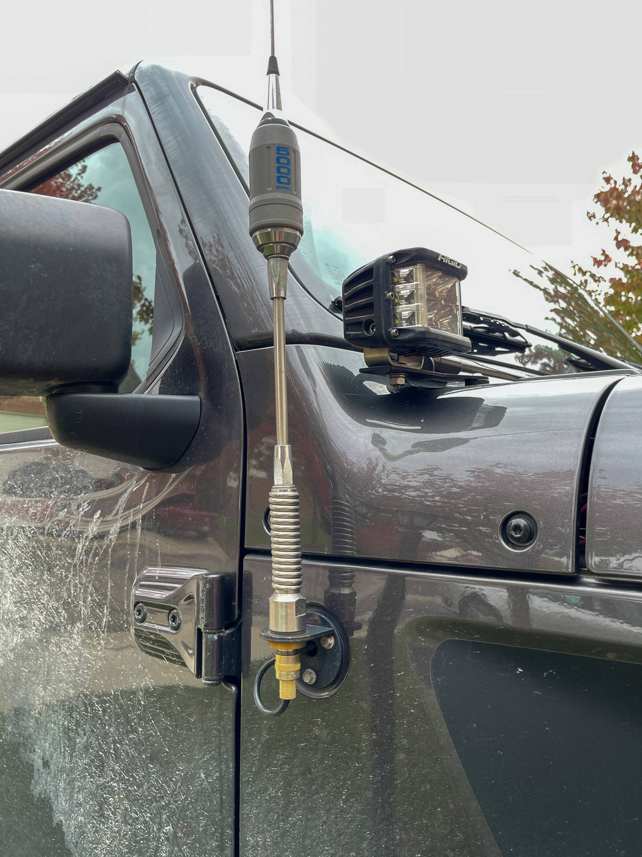 Jeep Wrangler JL Mounting location for GMRS antenna DF5AD654-C14F-471C-A745-555B98B2AB06