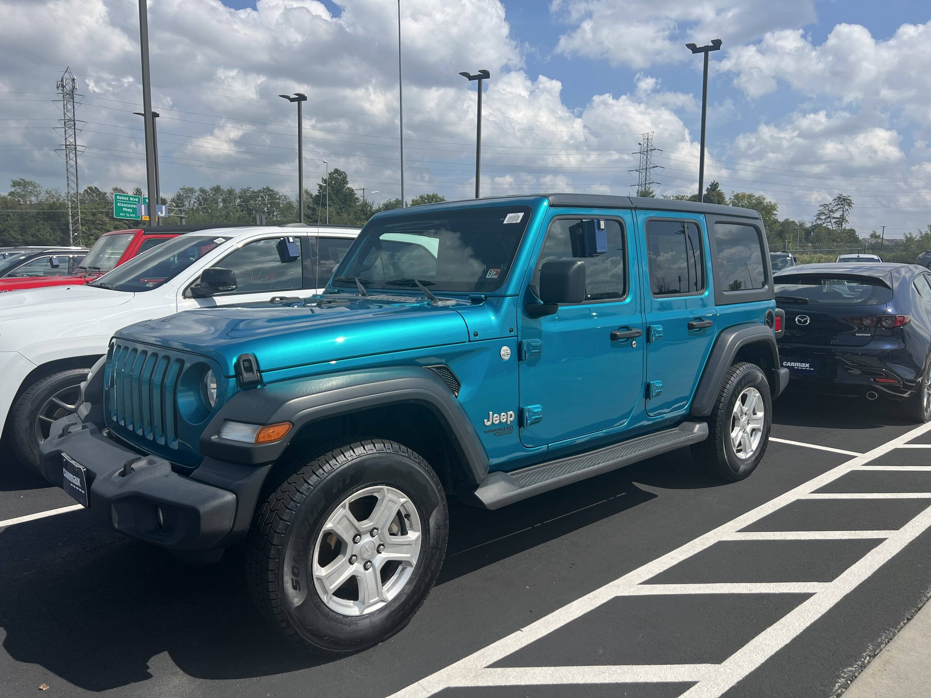 Jeep Wrangler JL 2024 Bikini Order Room IMG_0530