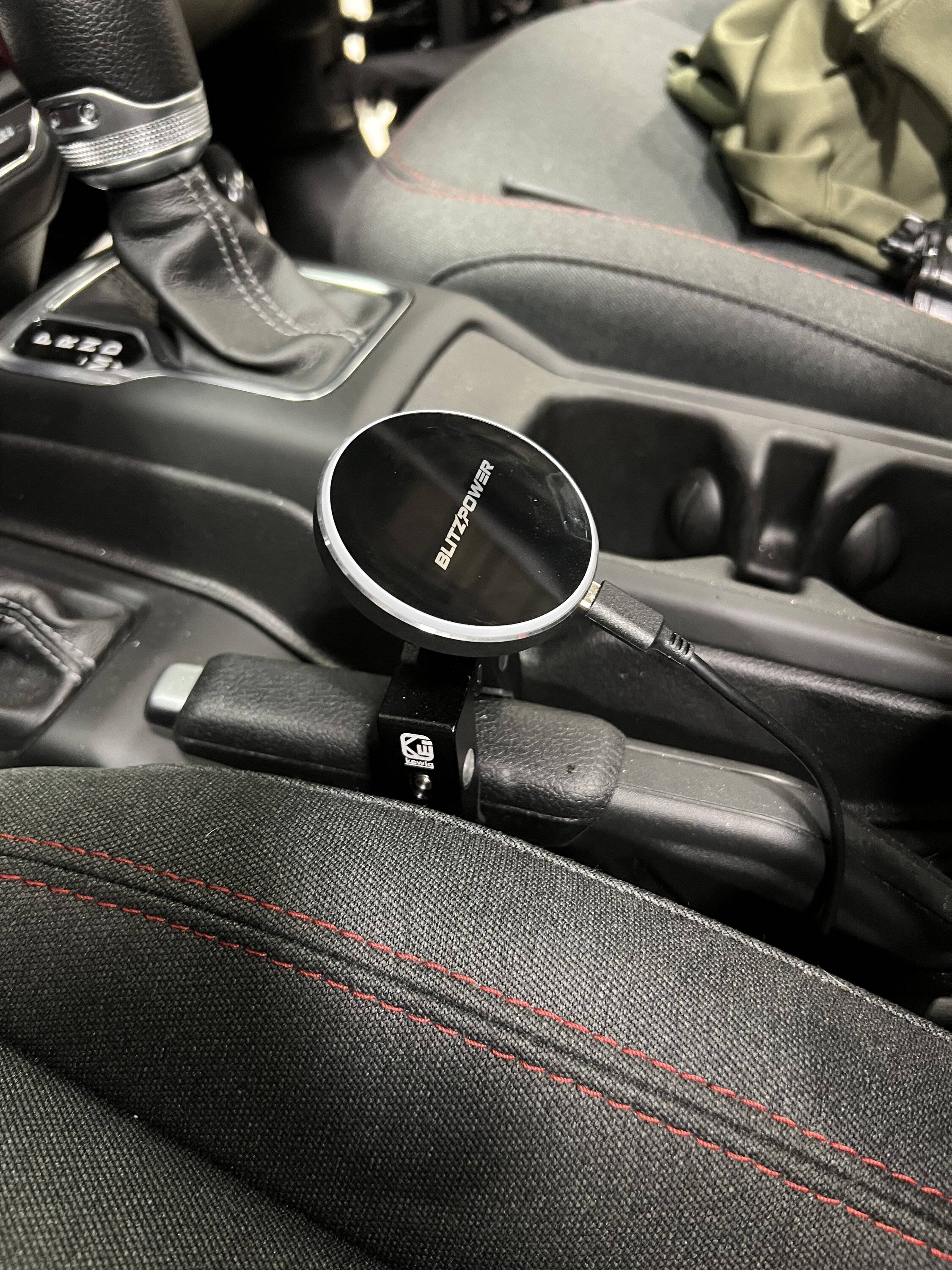 Jeep Wrangler JL Cell phone mount recommendations IMG_4731