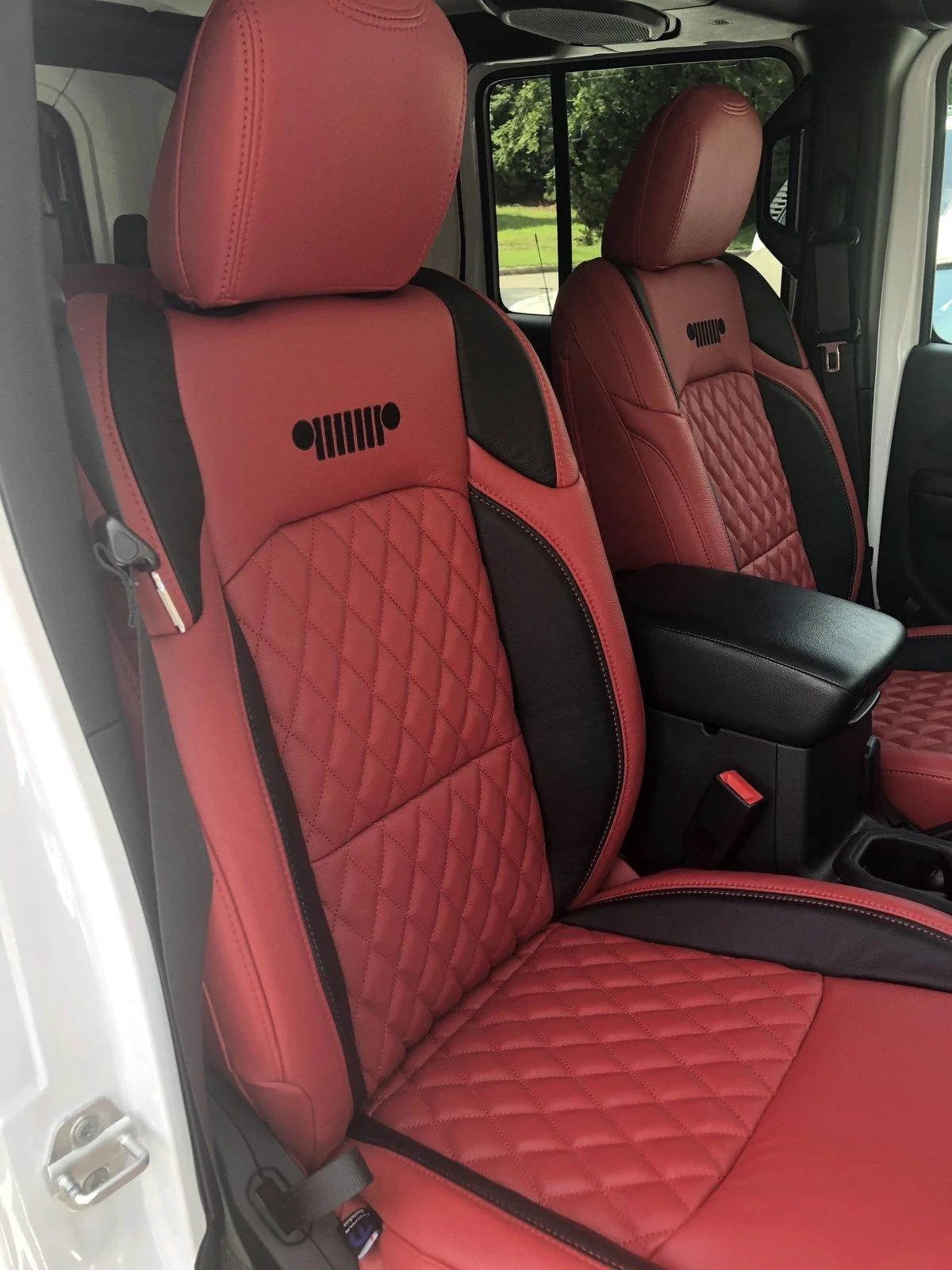 Jeep Wrangler JL Katzkin leather seats 59E6BA0C-2500-446B-BC4F-0A878BFA145F
