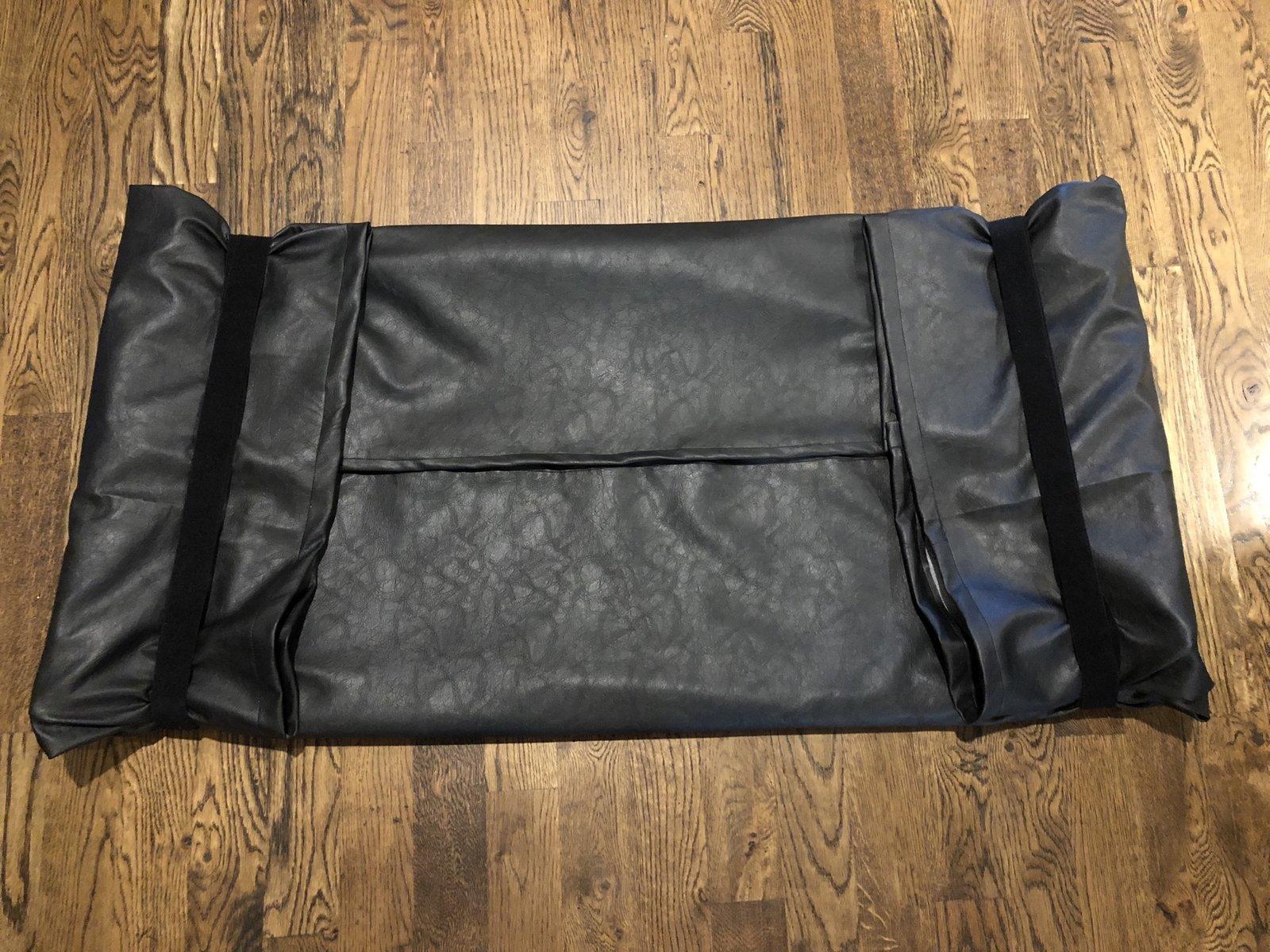 Jeep Wrangler JL DIY Soft Top Window Storage 5A13E464-AAC6-41A7-B1F9-C0949562701C