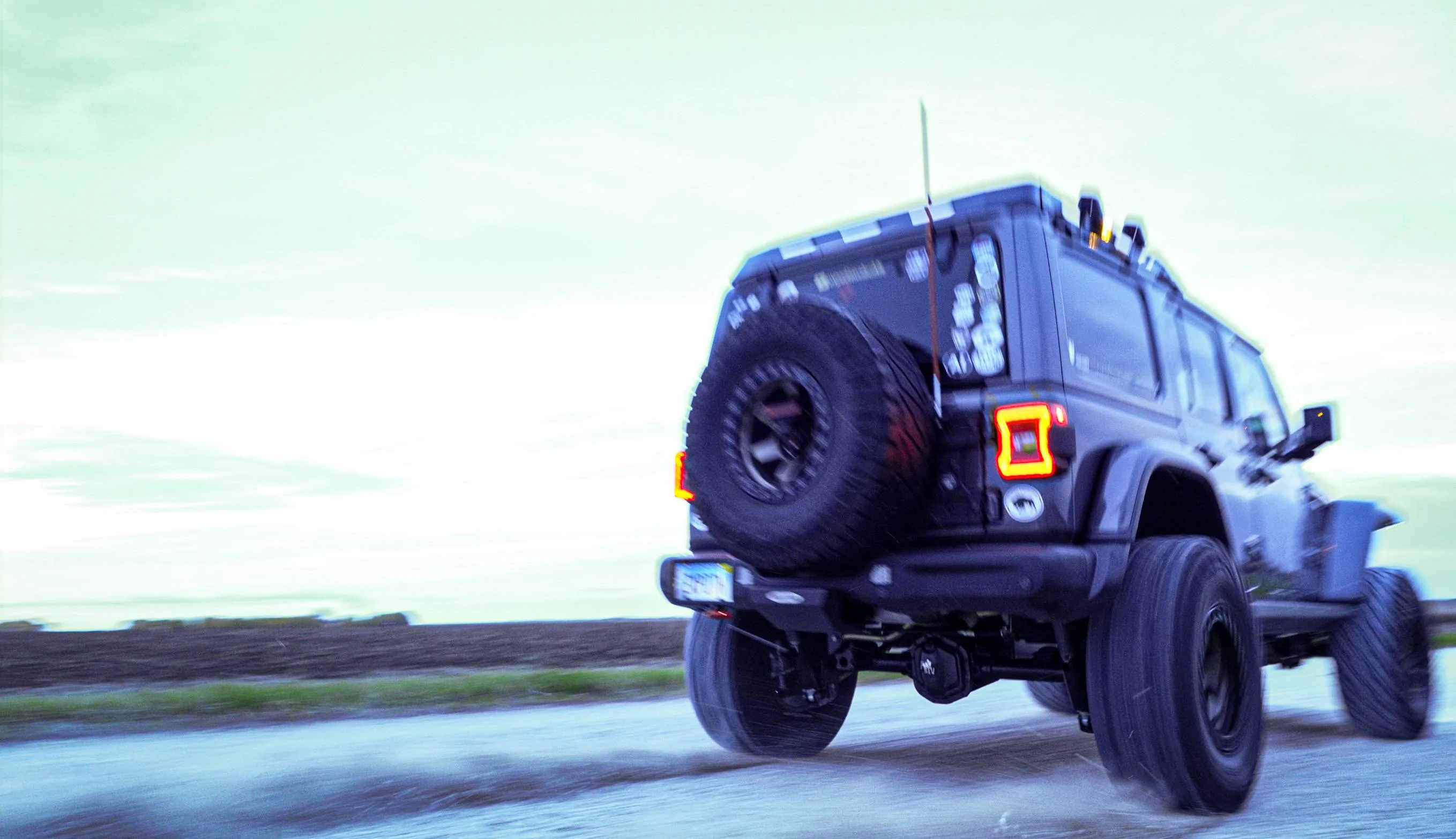 Jeep Wrangler JL Rubi Recon Blur