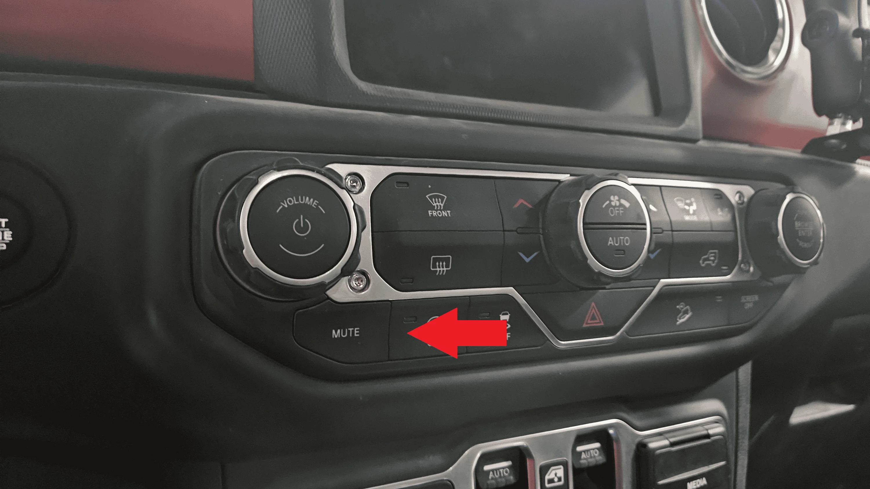 Jeep Wrangler JL How do I? MuteButton