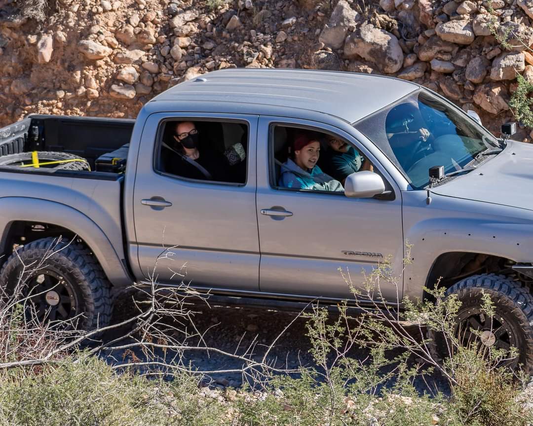 Jeep Wrangler JL Local group giving a "Day in the dirt" to Big Brother Big Sister of Southern Nevada fb_img_1698336155879-
