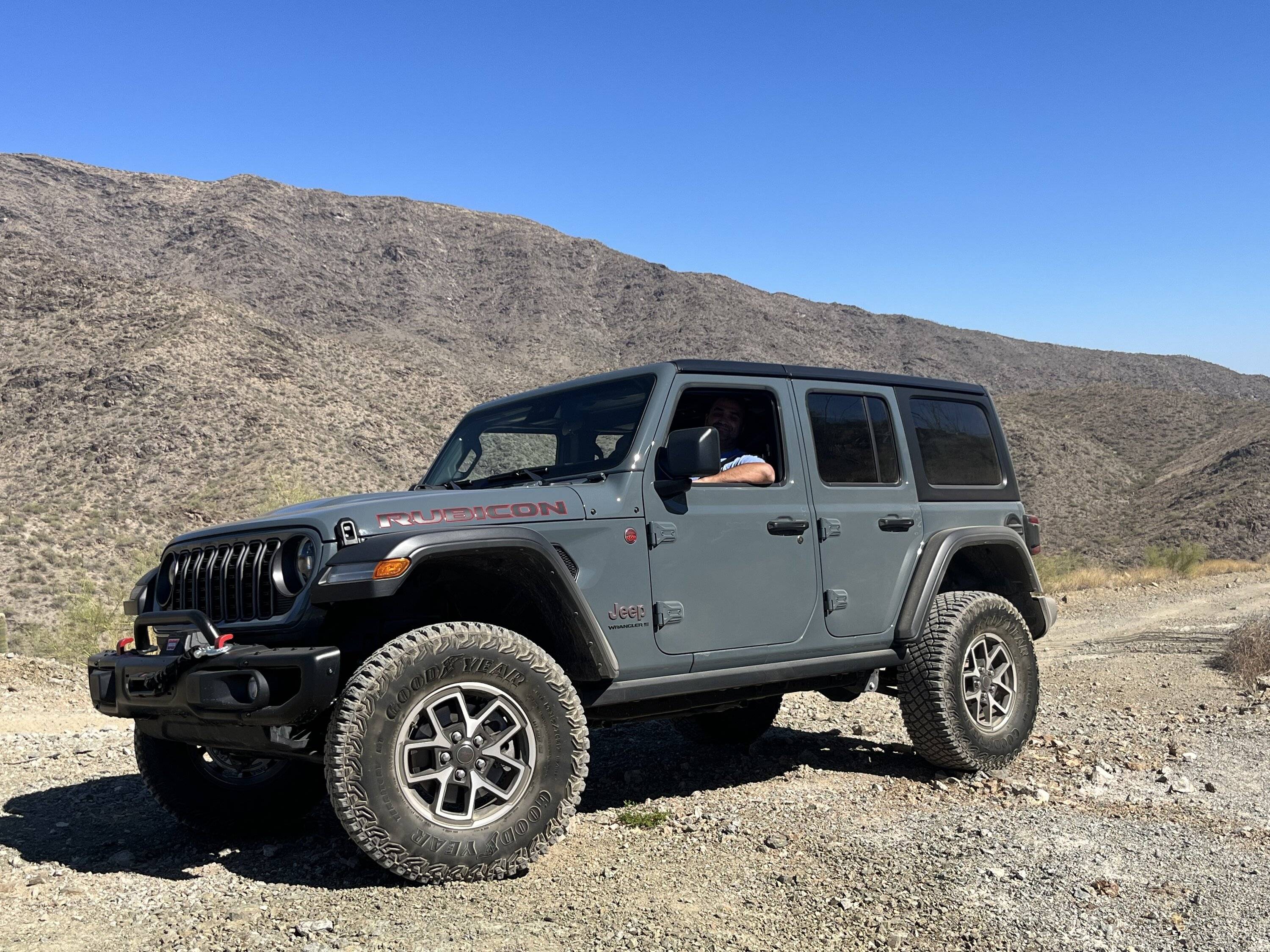 Jeep Wrangler JL Anvil 2024 vs 2015? IMG_8545