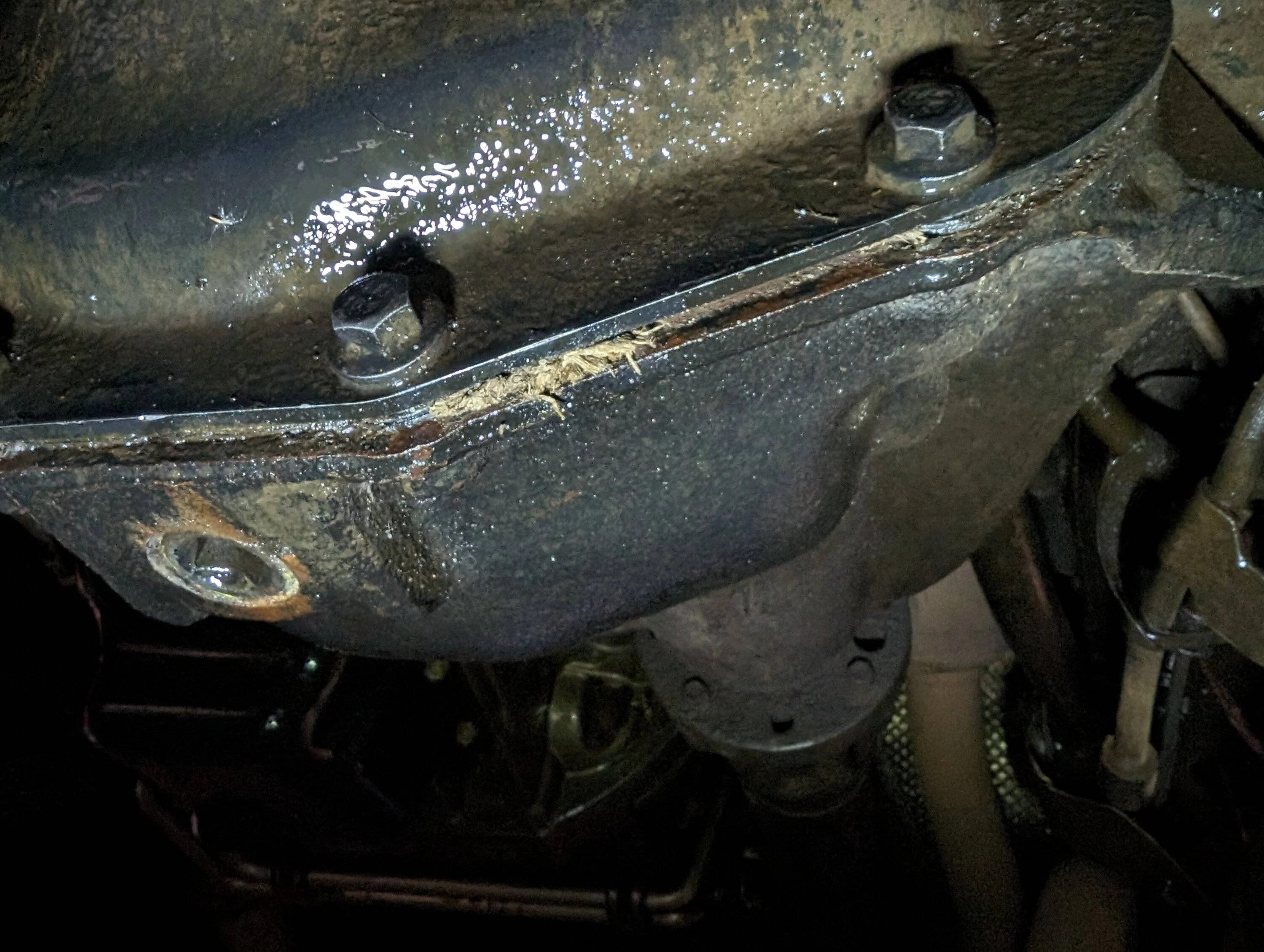 Jeep Wrangler JL Wood stuck between differential and cover diff