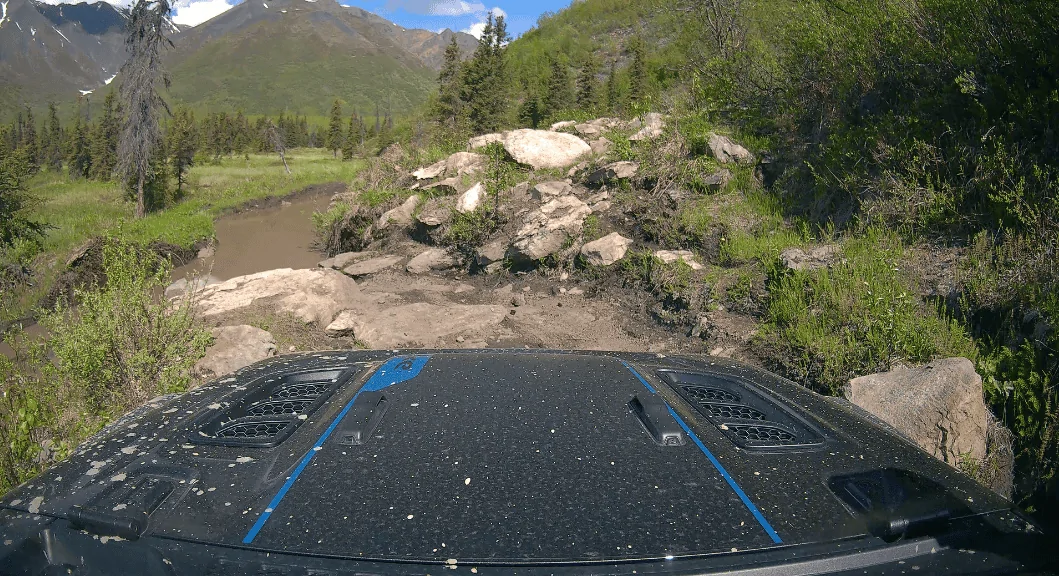 Jeep Wrangler JL Off-roading 4xe? Questions... 4xe boulder rocks
