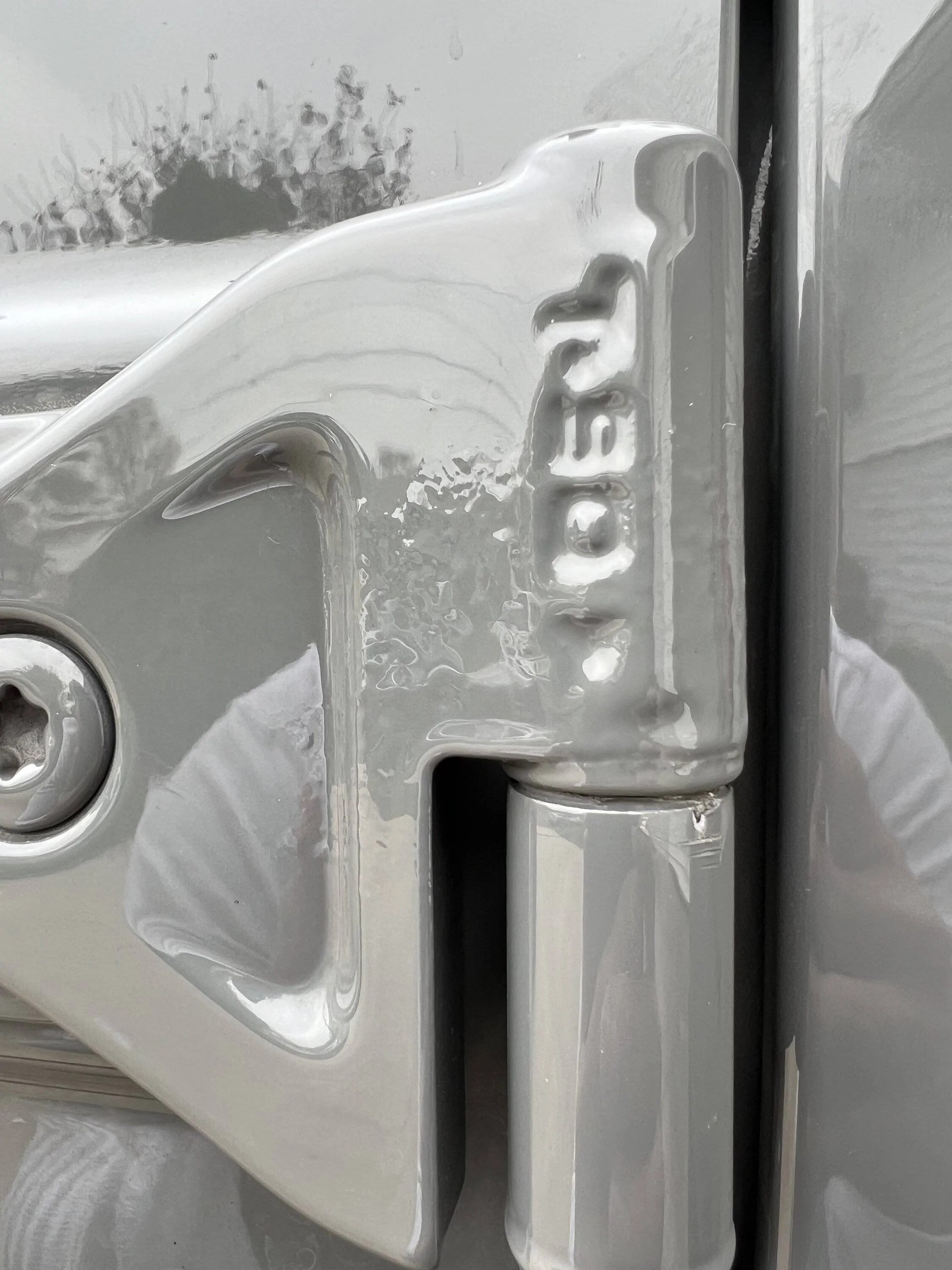 Jeep Wrangler JL Bubbles in Paint at Door Hinges IMG_7480