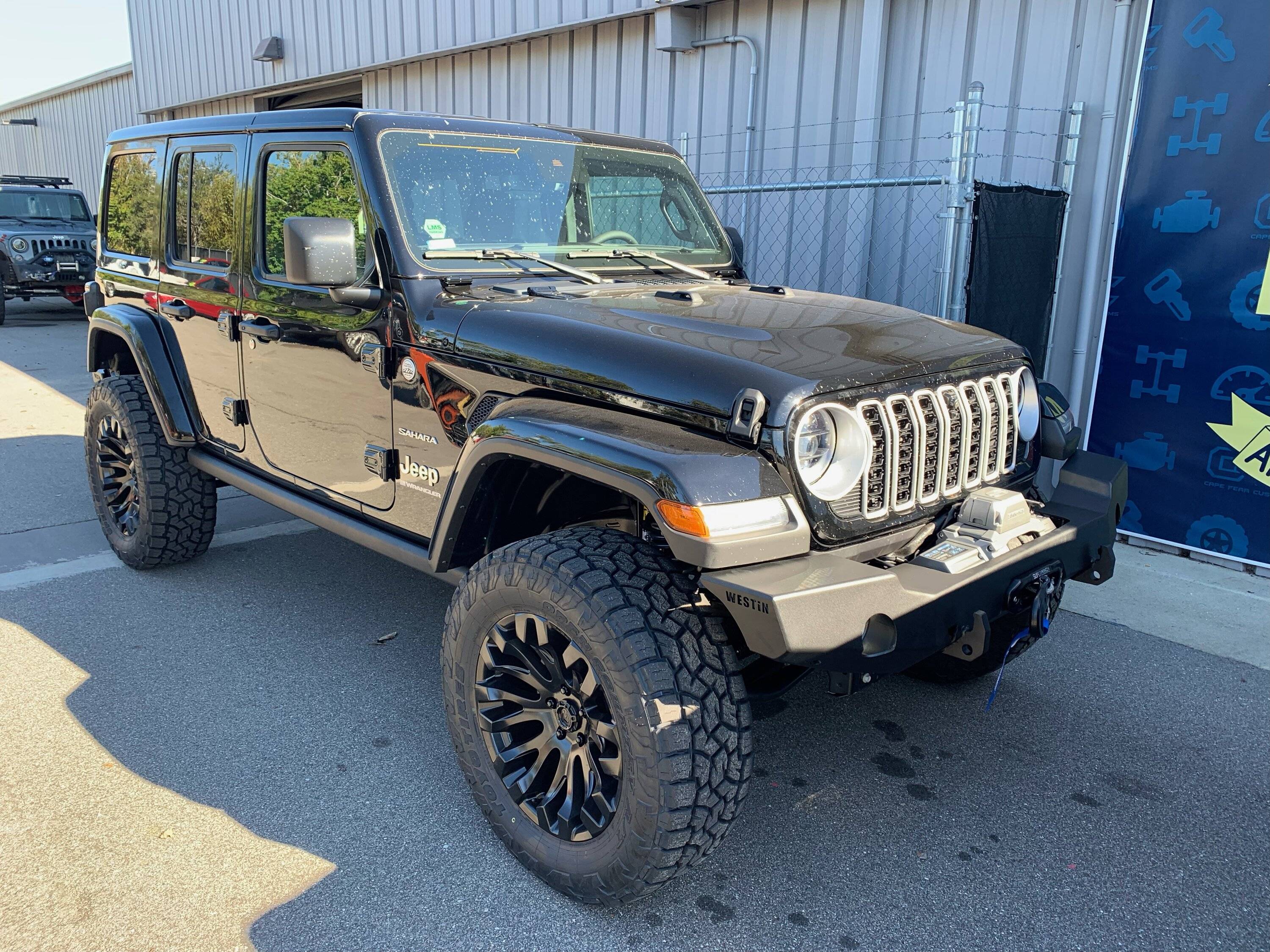 Jeep Wrangler JL New 2024 Sahara build 71889971028__4C23D922-9E17-48B8-A51D-11D5567B15AB