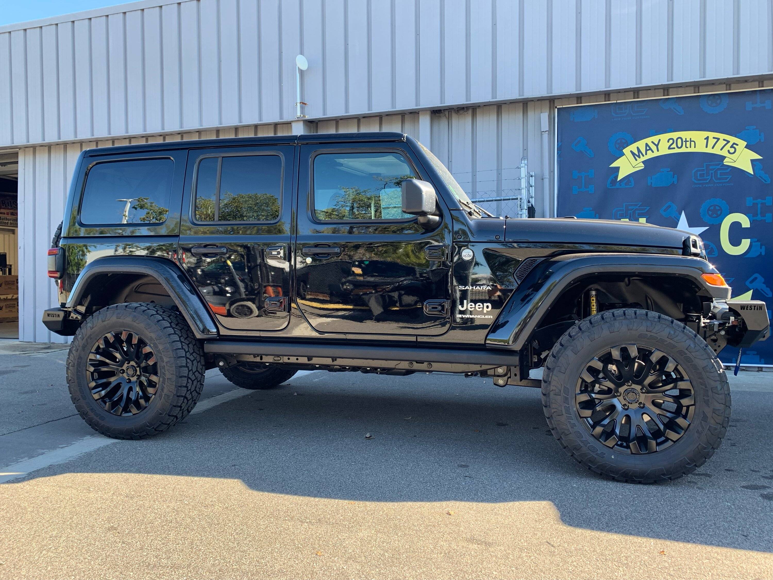 Jeep Wrangler JL New 2024 Sahara build 71889971925__9F2E187F-B880-4136-B014-9CB146482C82