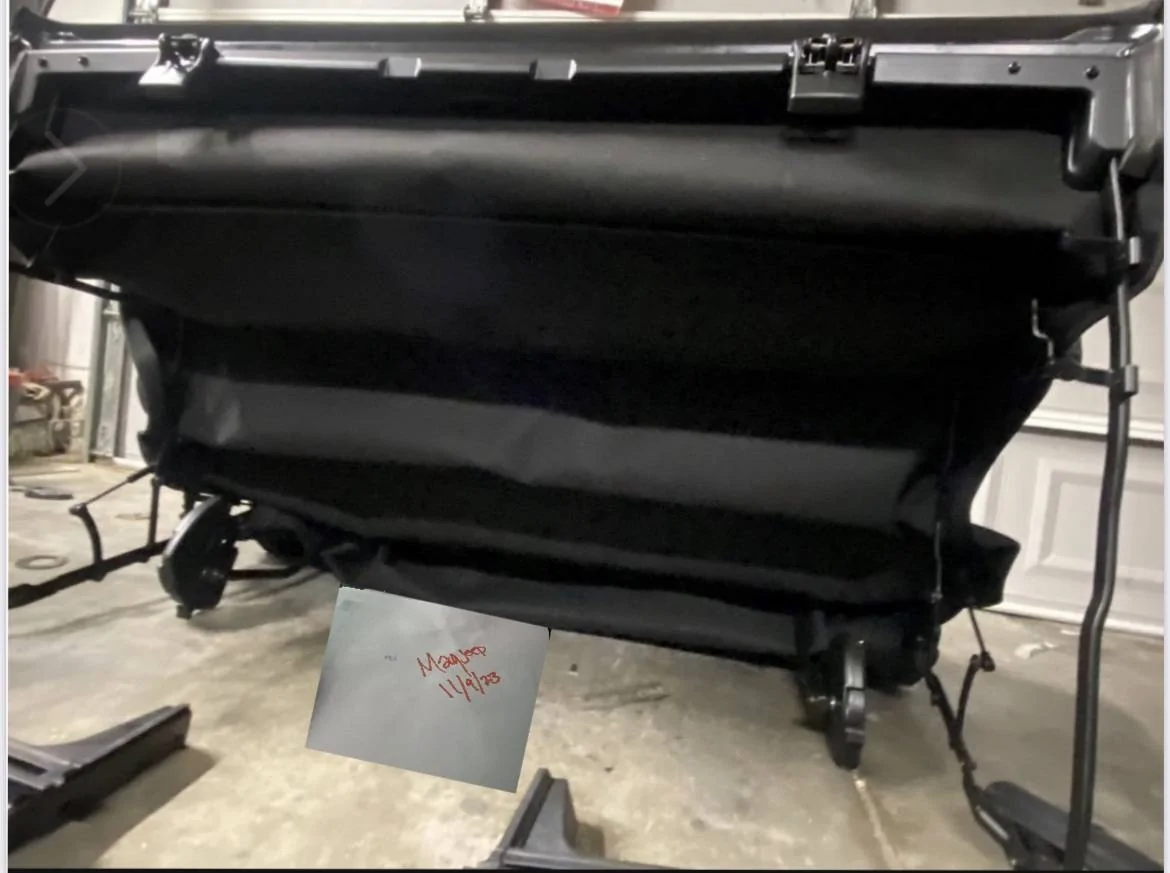 Jeep Wrangler JL Soft top for JLU IMG_6935