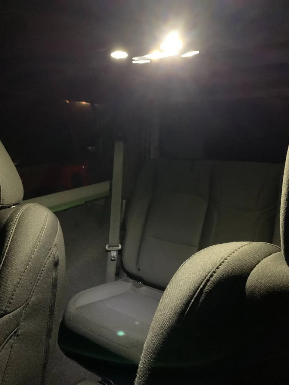 Jeep Wrangler JL Odd Dome/Map Light Question... IMG_6702