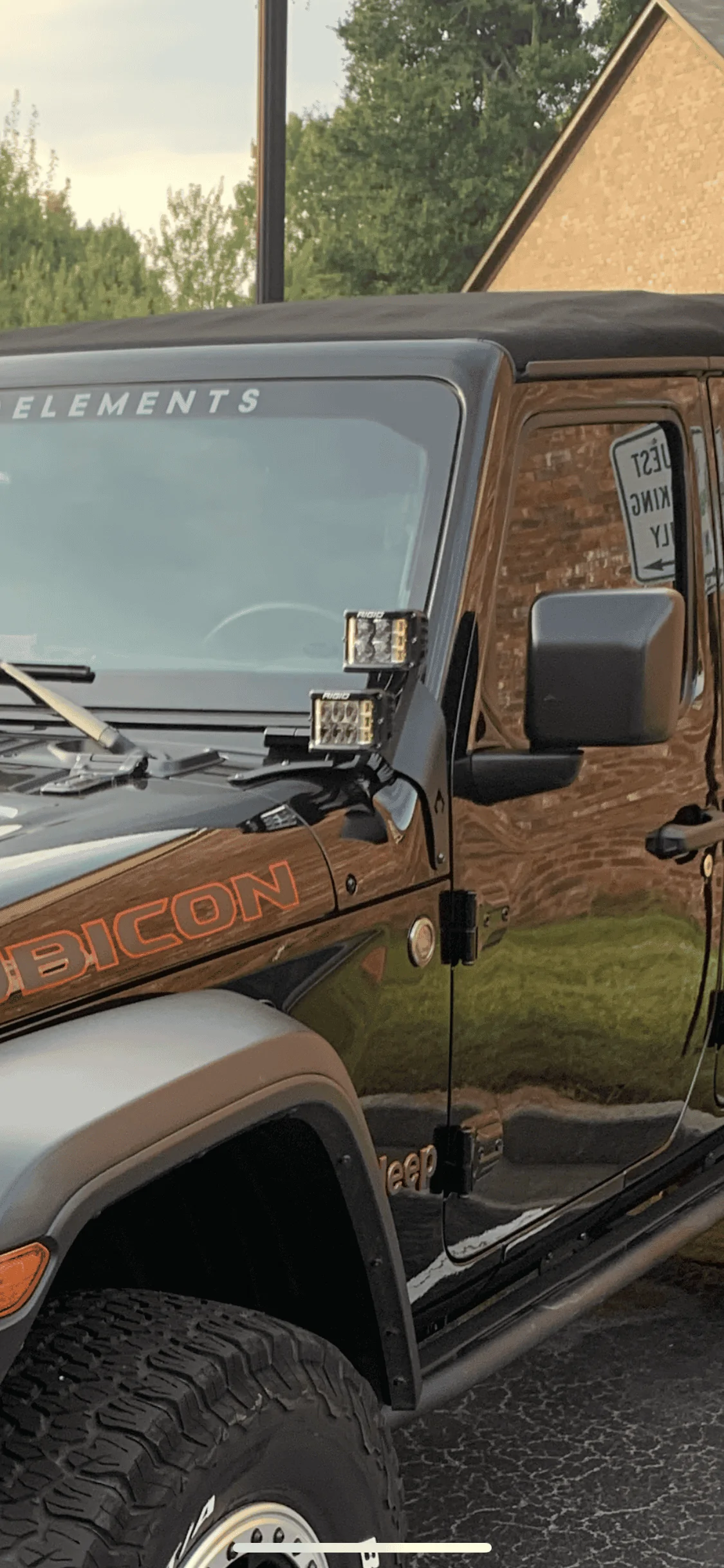 Jeep Wrangler JL A-pillar only lights? image0-2