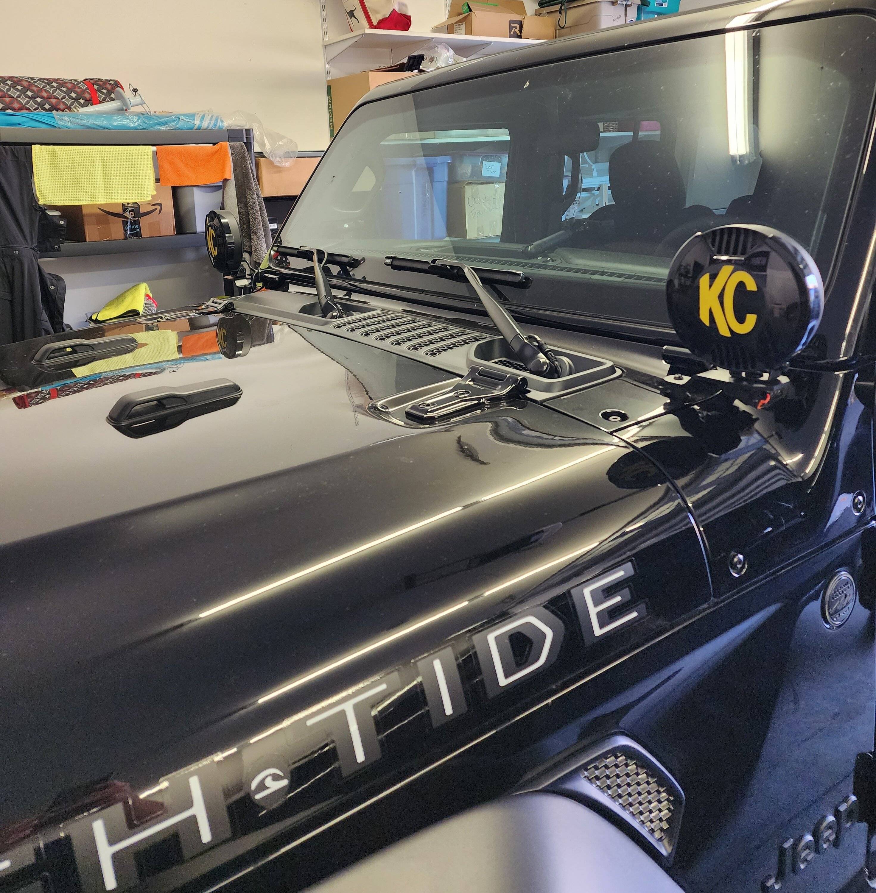 Jeep Wrangler JL A-pillar only lights? 20231113_144341
