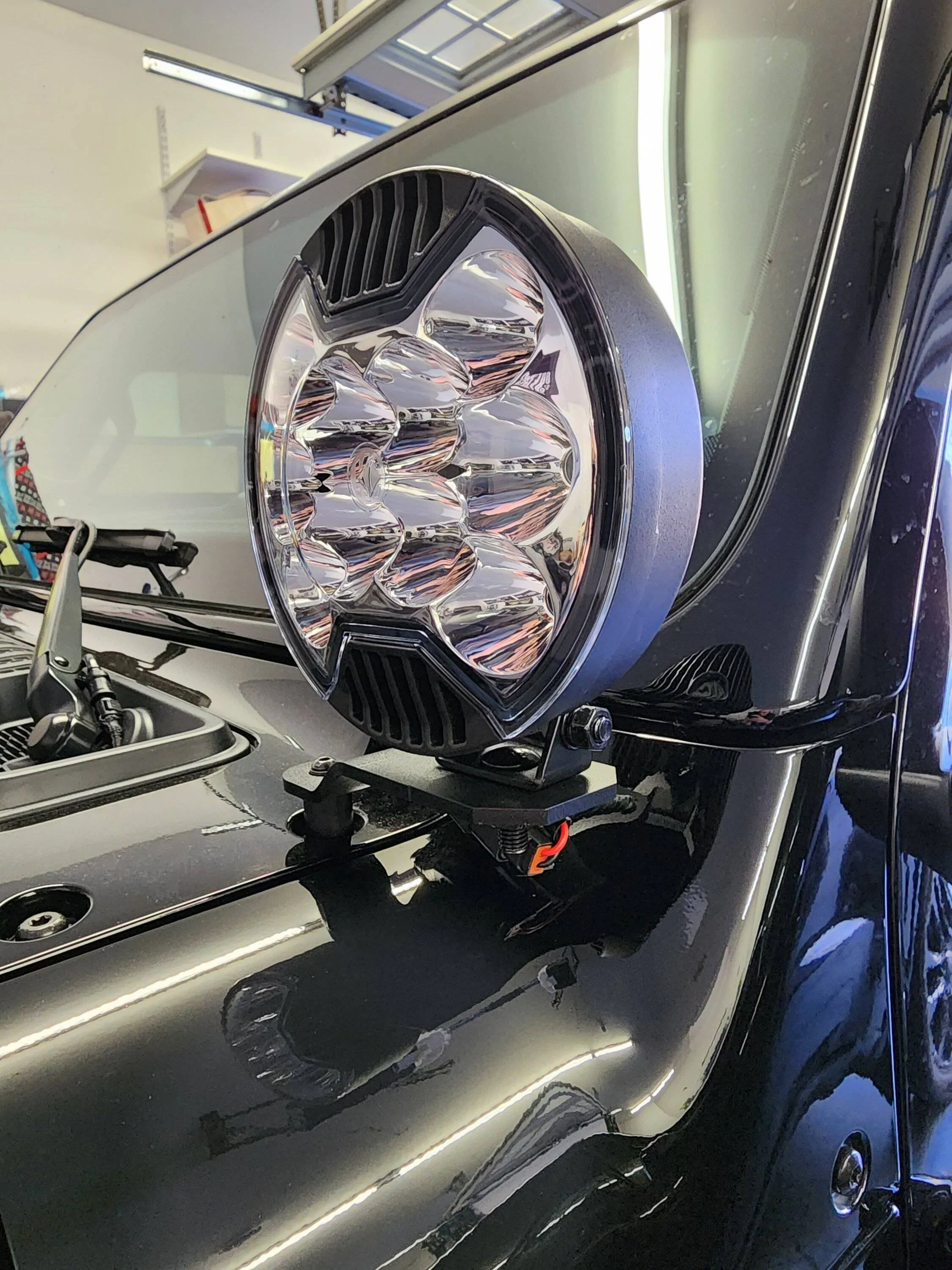 Jeep Wrangler JL A-pillar only lights? 20231113_144414