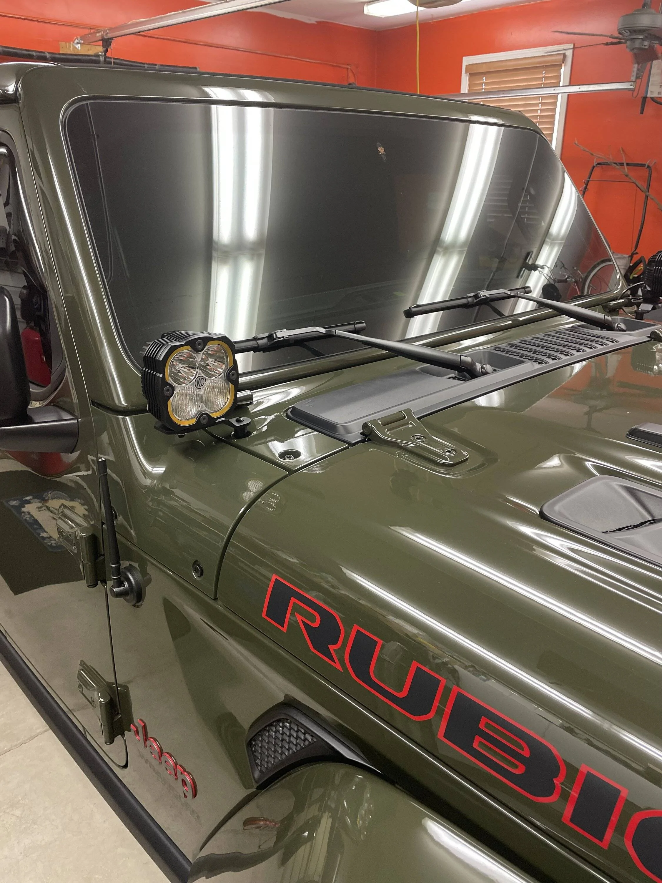 Jeep Wrangler JL A-pillar only lights? 66214647007__A0E37567-CE46-4F8B-9228-FA24BFD50412