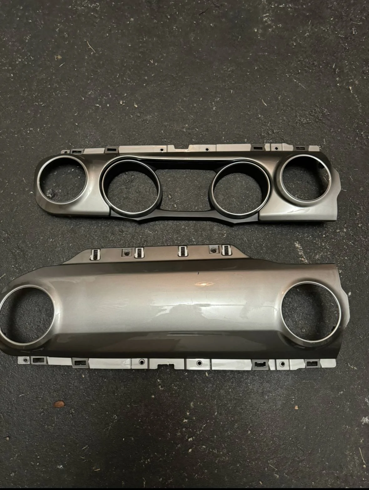 Jeep Wrangler JL JL OEM Gray Dash IMG_4049