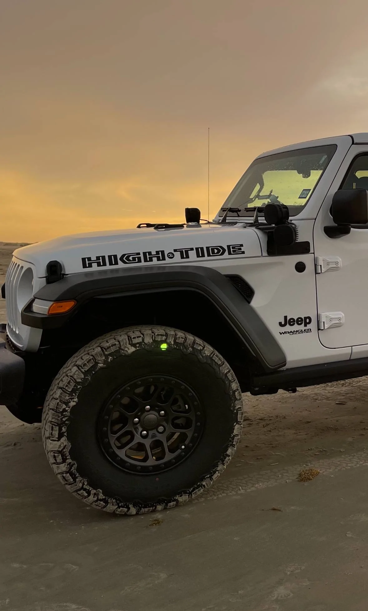 Jeep Wrangler JL A-pillar only lights? IMG_8404