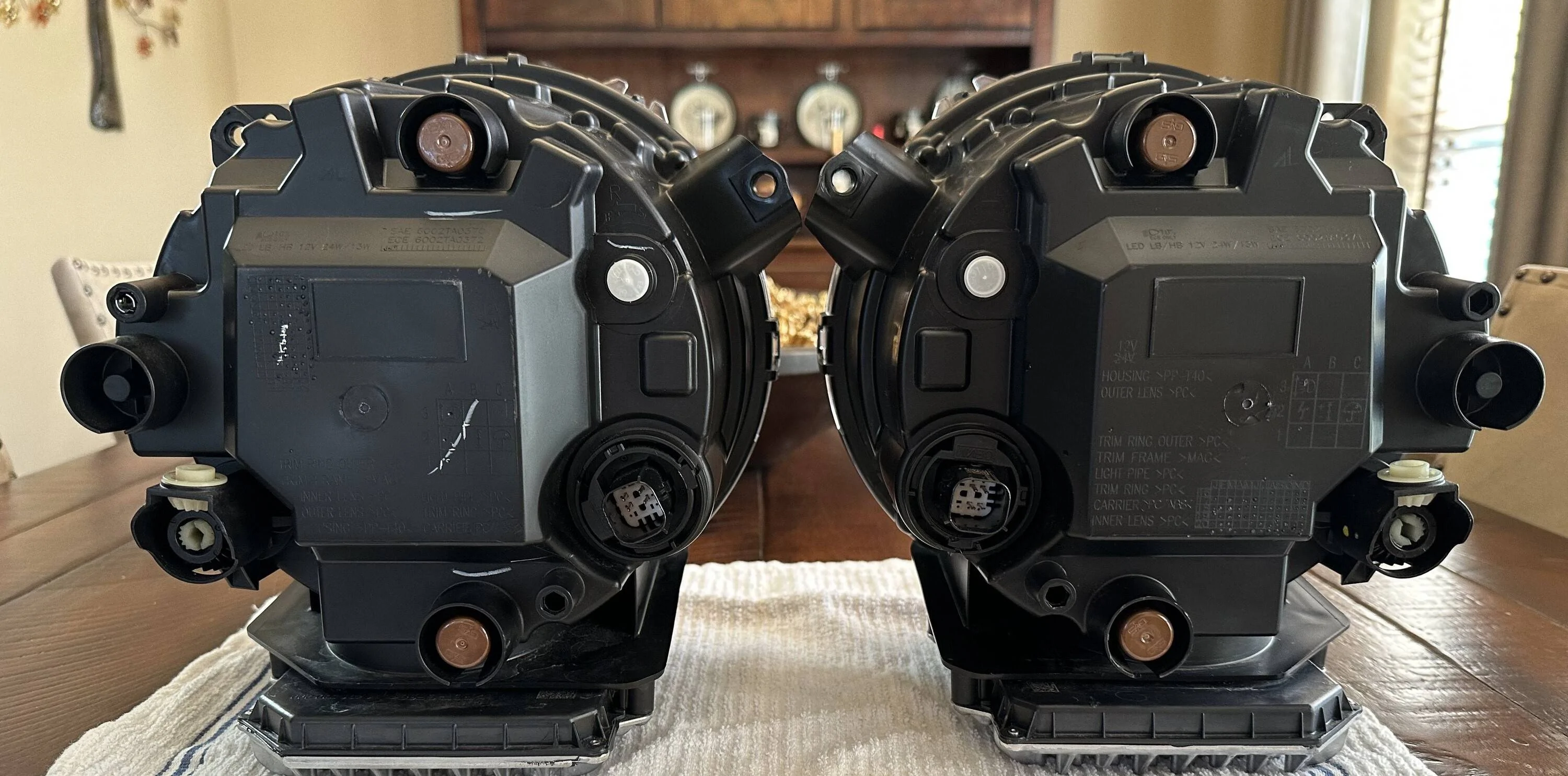 Jeep Wrangler JL OEM LED HEADLIGHTS- $500 IMG_9383
