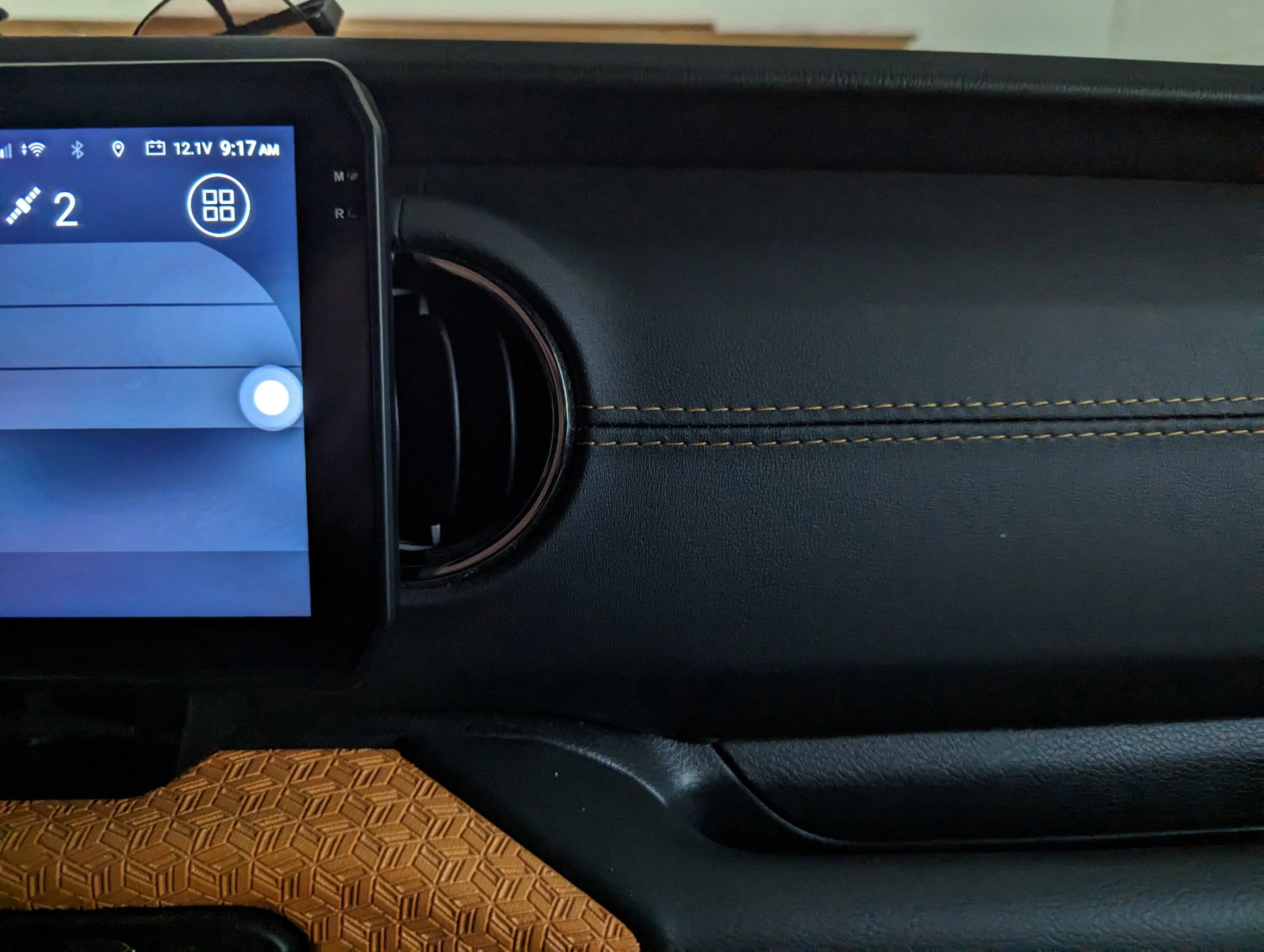 Jeep Wrangler JL 2024 Dash Style Retrofit - Android head unit 2023-11-18-09-17-28-jpg