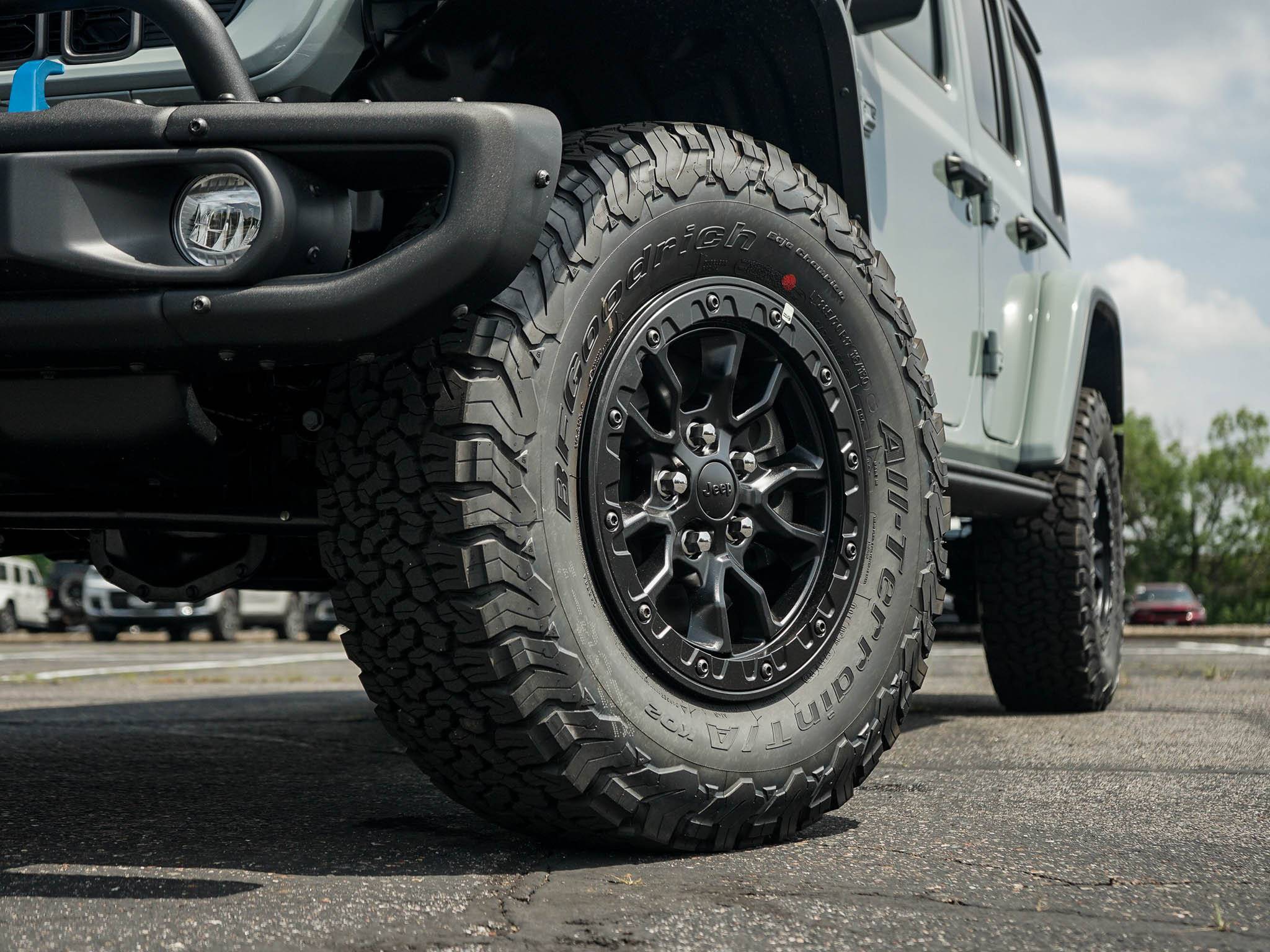 Jeep Wrangler JL Earl Grey Jeeps - Post your custom wheel setup here. 1700598282283