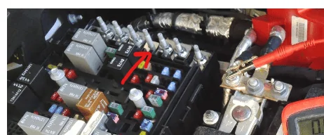 Jeep Wrangler JL Main fuse block 1700701814848