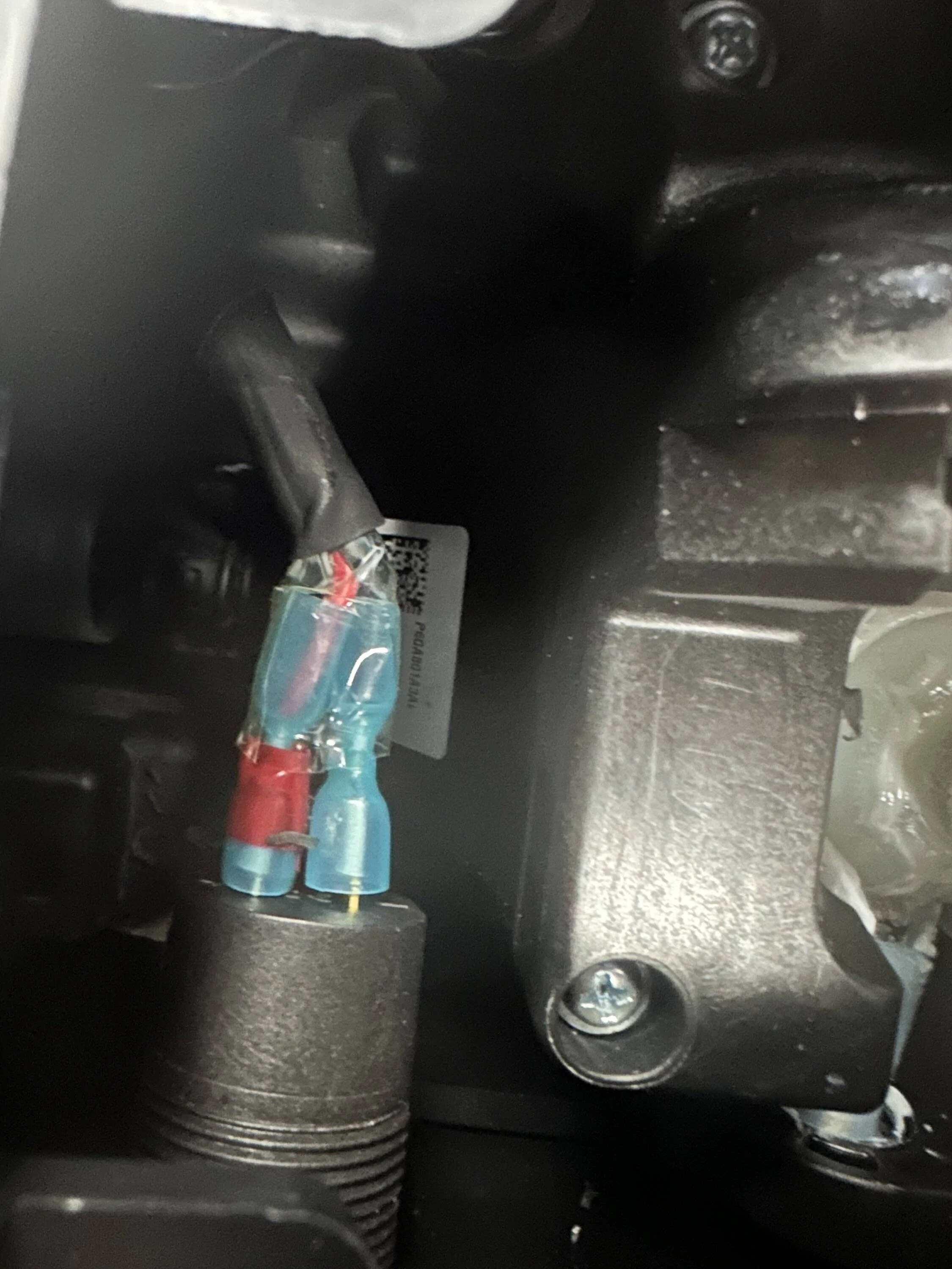 Jeep Wrangler JL USB outlet in front console? IMG_9722