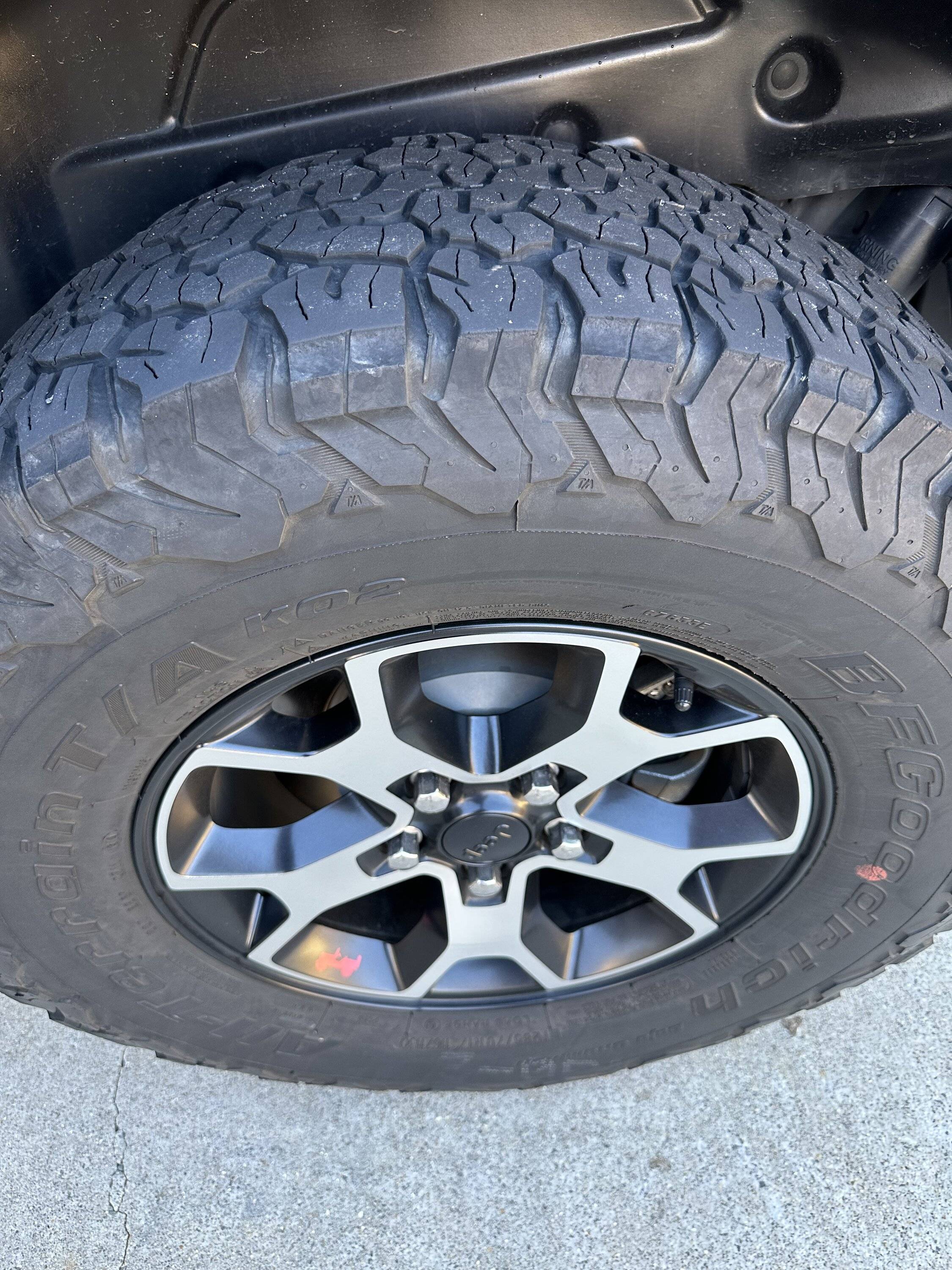 Jeep Wrangler JL 2020 Rubicon Wheels & Tires IMG_0965