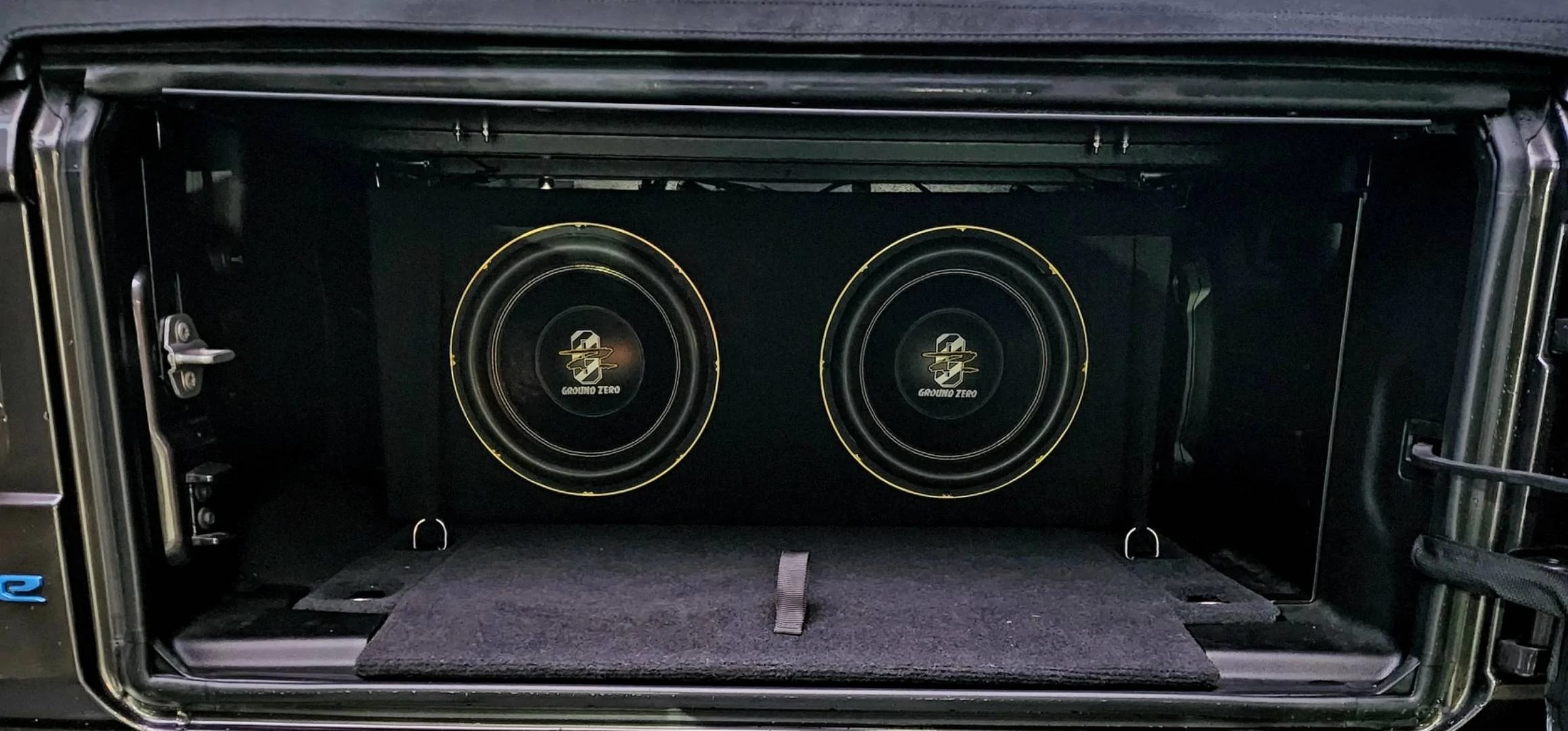 Jeep Wrangler JL JLU sub and amp placement? Screenshot_20231127_192227_Gallery