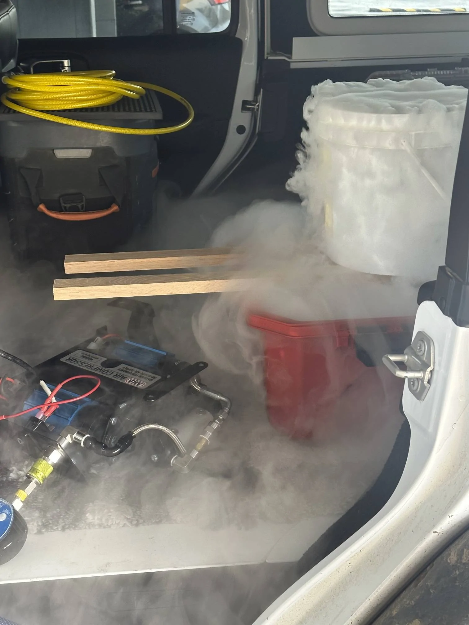 Jeep Wrangler JL Finding Stubborn Small Air Leaks 2023-11-22 12.25.00
