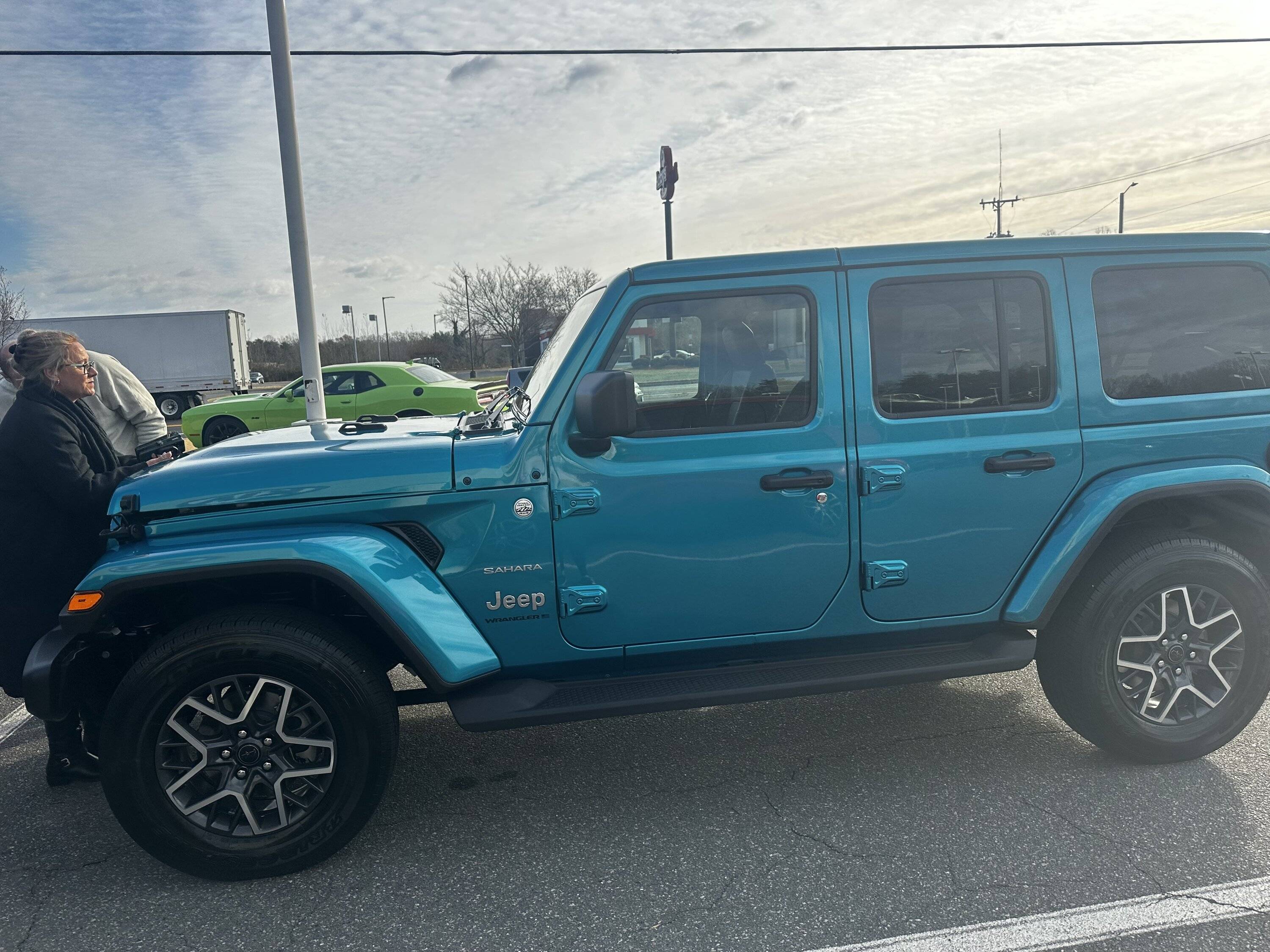 Jeep Wrangler JL 2024 Bikini Order Room IMG_5265