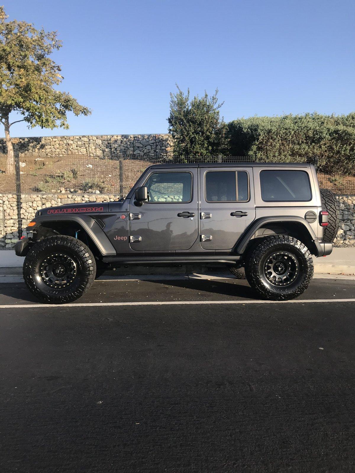 Jeep Wrangler JL Ace JLU slider pics only B8820A68-EEF3-445D-B94C-22F1D58024E5