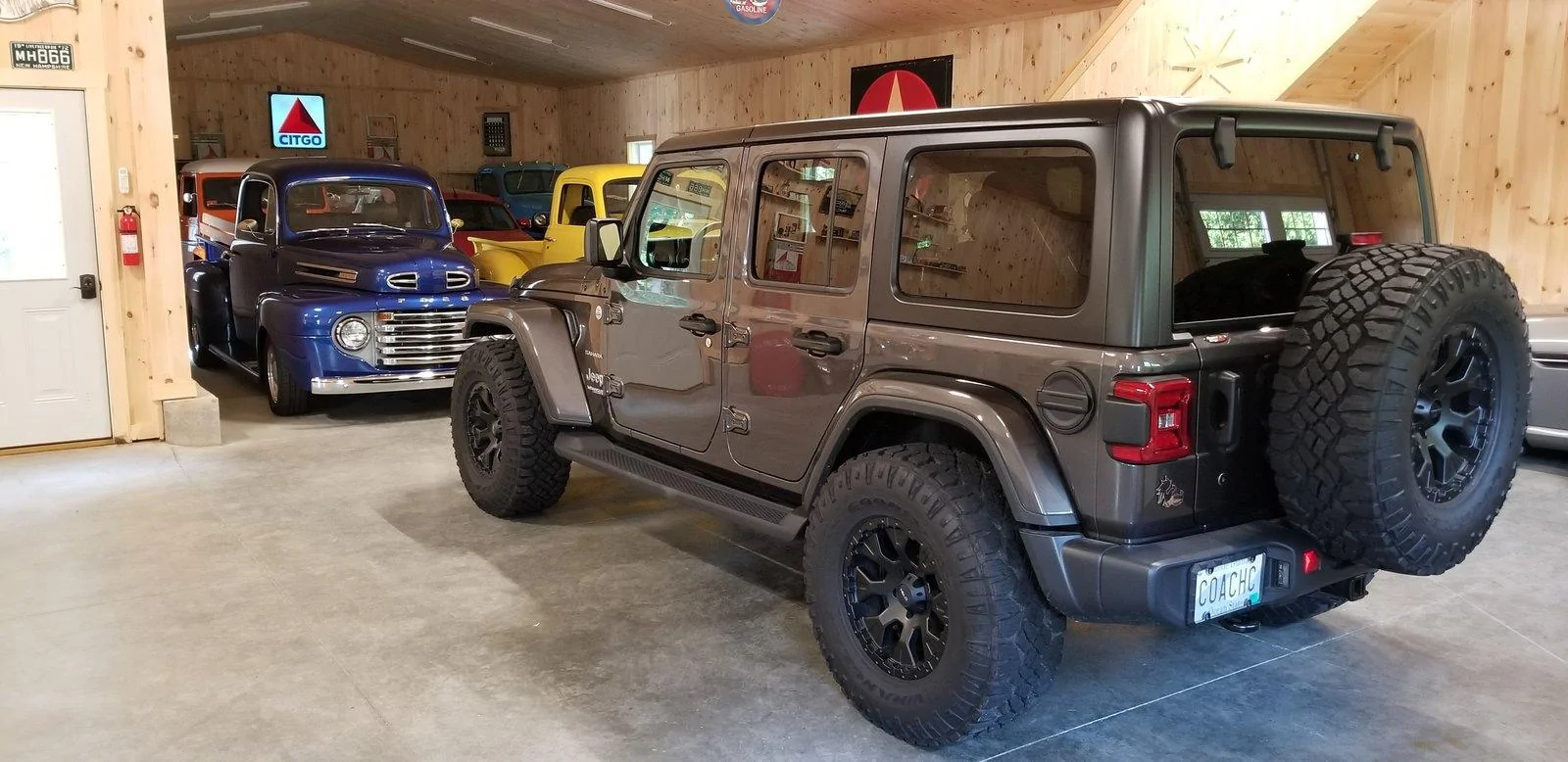 Jeep Wrangler JL Ordered the 35s and Fuel rims 20180828_120302