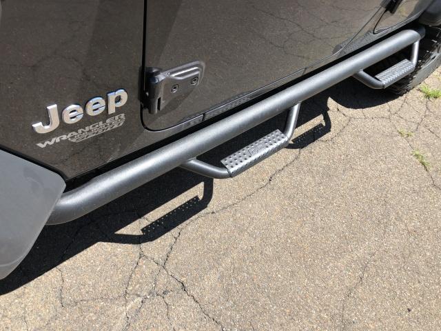 Jeep Wrangler JL Rough Country Nerf Steps Philly area 30vkaj9