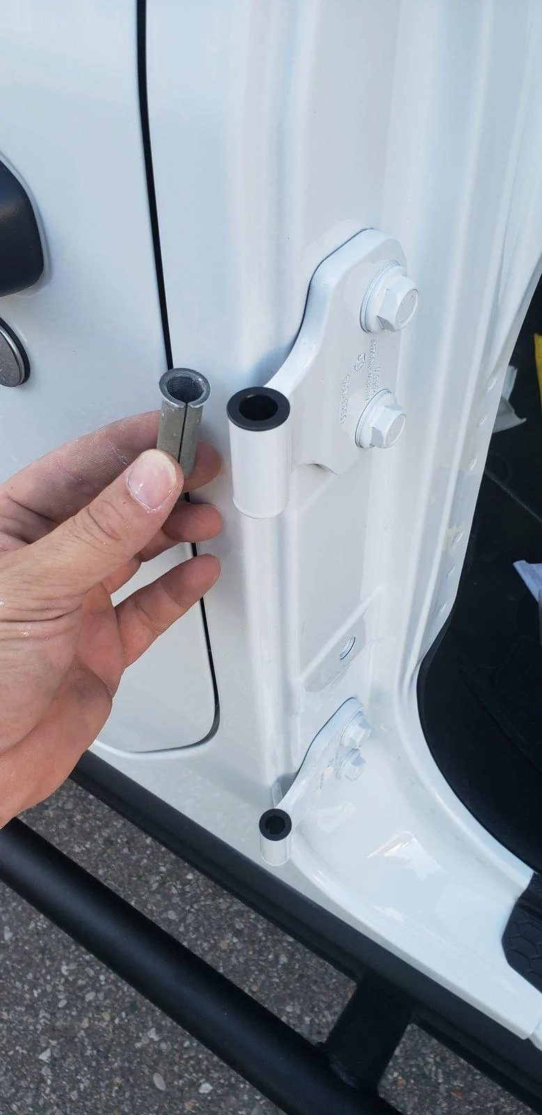 Jeep Wrangler JL Door hinge bushings 20180828_190322